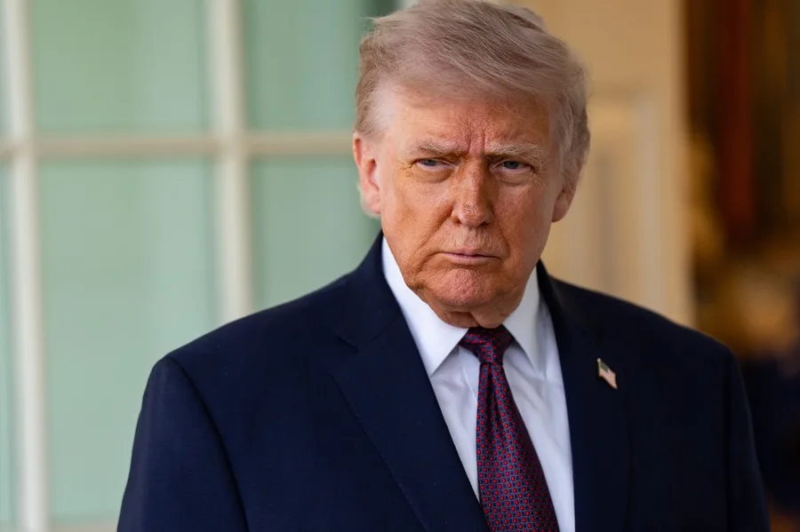 Trump critica de nuevo al papa León XVI: «¿Le pueden decir que Irán ha matado a 42.000 inocentes?»