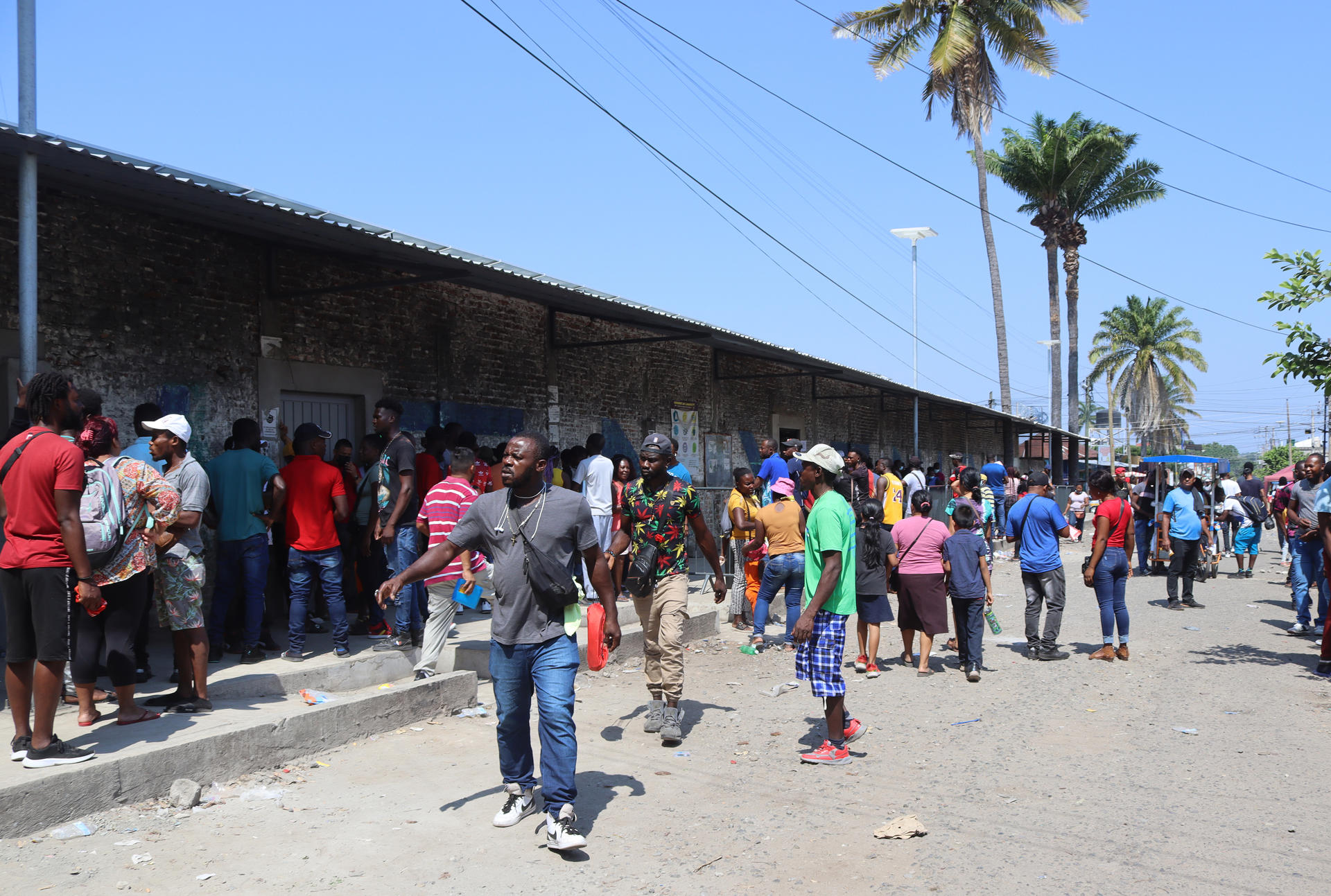Caos en la frontera sur de México ante el récord de peticiones de refugio