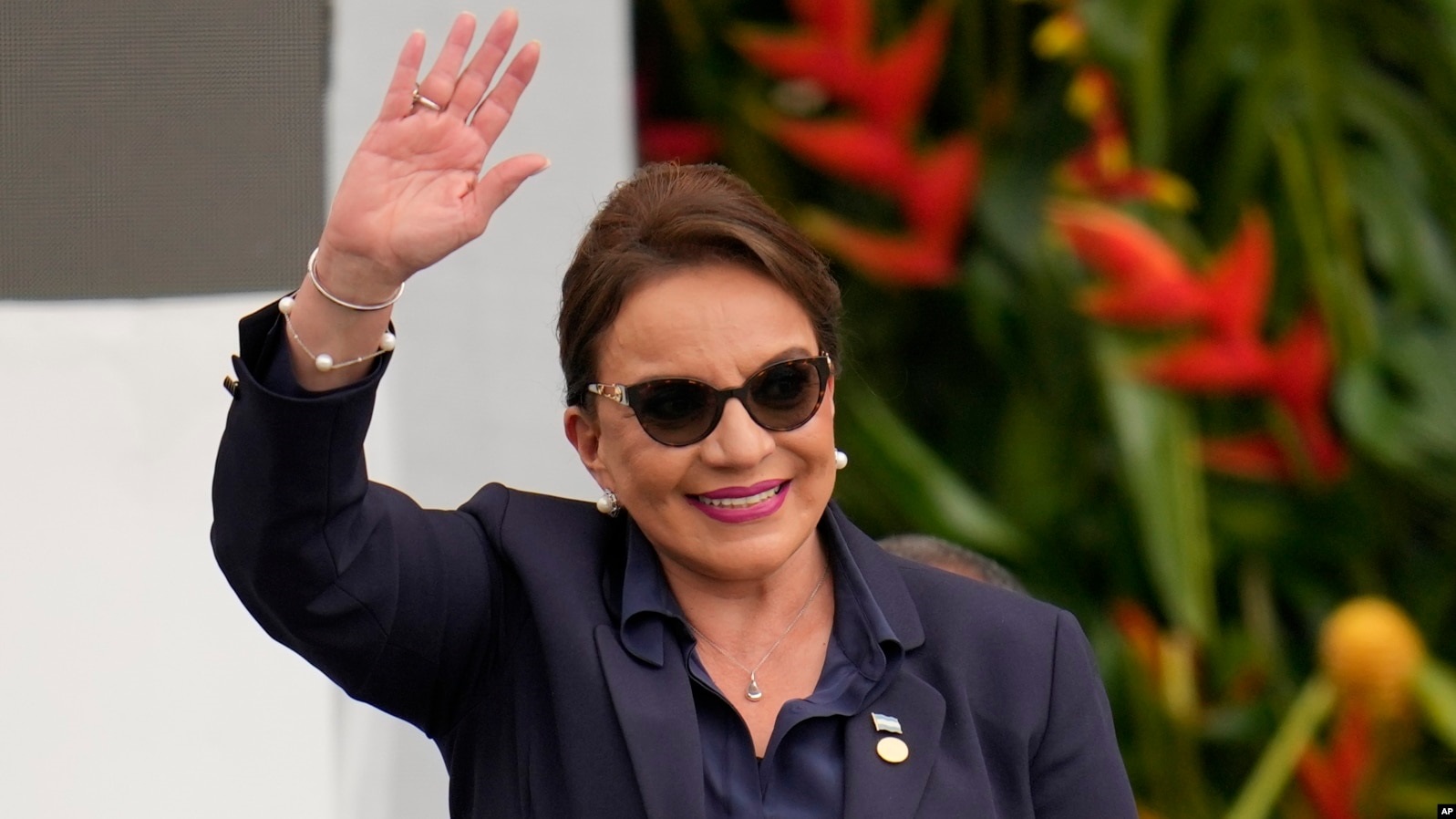 Xiomara Castro propone un acuerdo de paz entre la OTAN, Rusia y Ucrania