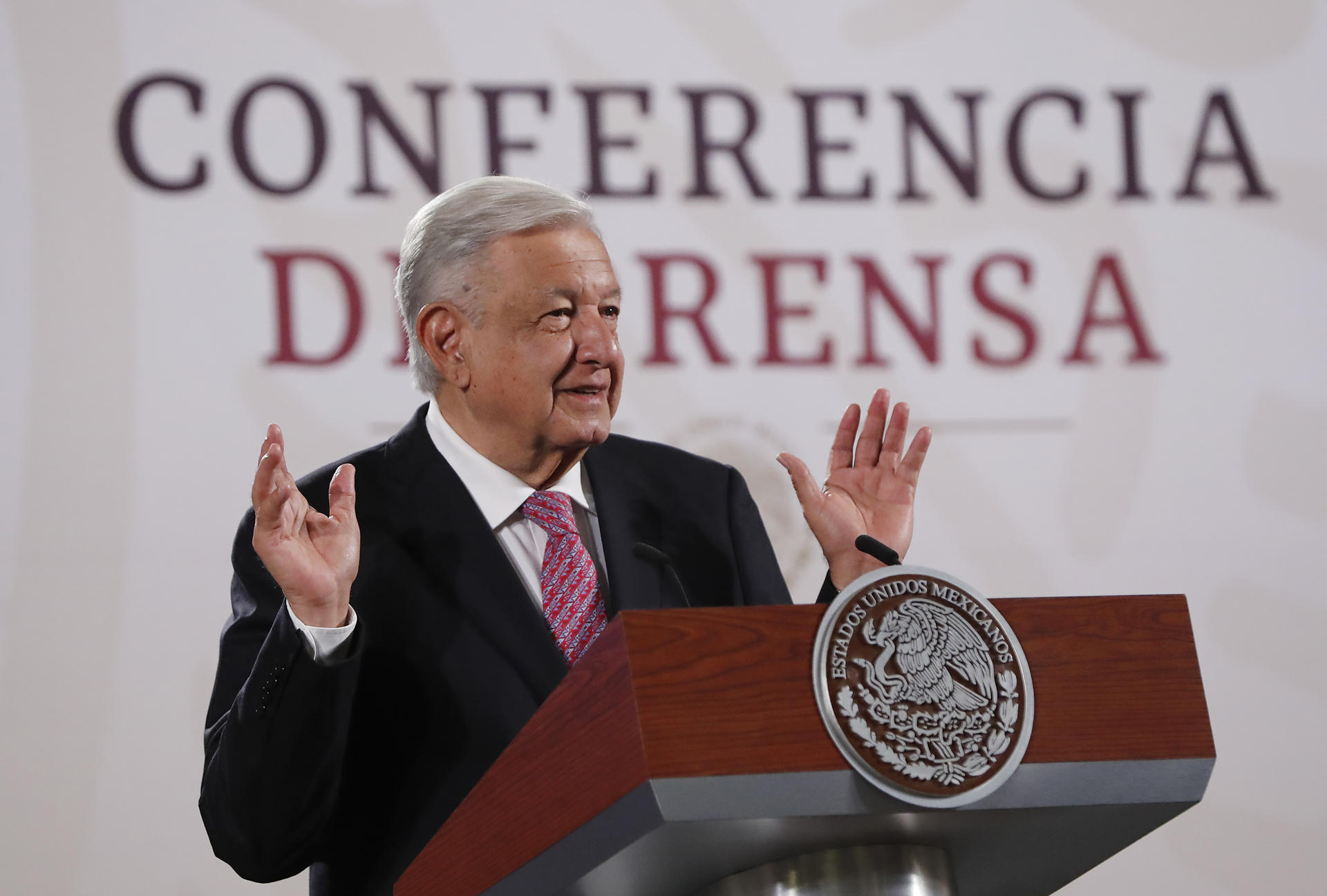López Obrador asegura que Trump y Harris «trataron con respeto» a México en su debate