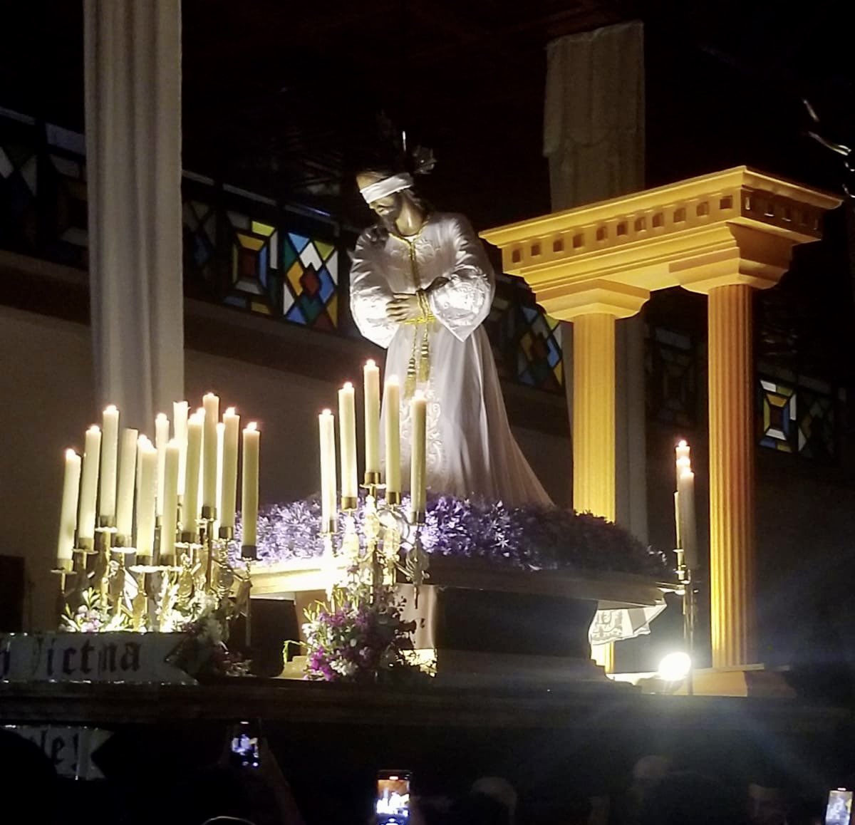 Armas contra cruces de madera: la dictadura ha prohibido 3,176 procesiones
