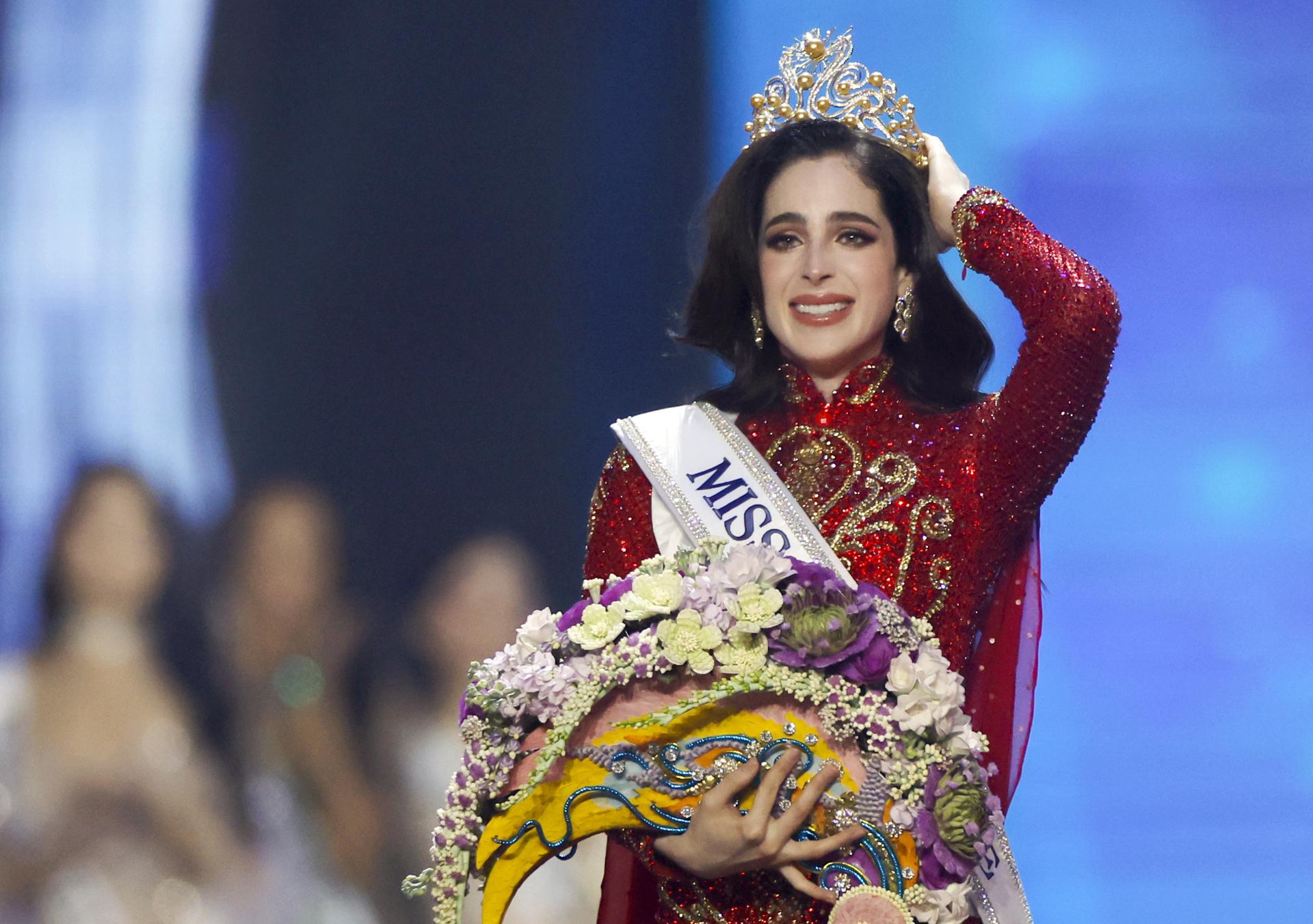 La mexicana Fátima Bosch denuncia ataques en redes tras su triunfo en Miss Universo