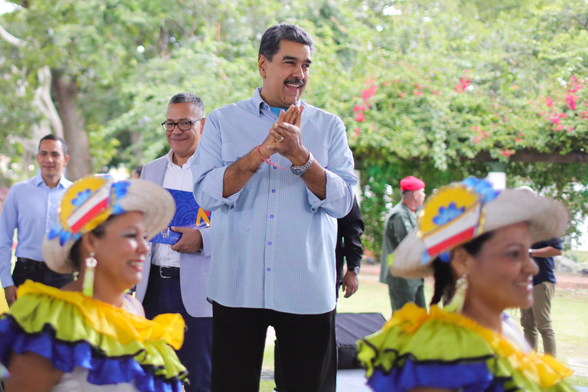 Maduro ordena a militares reforzar «planes antiterroristas» en respuesta a EE.UU. y España