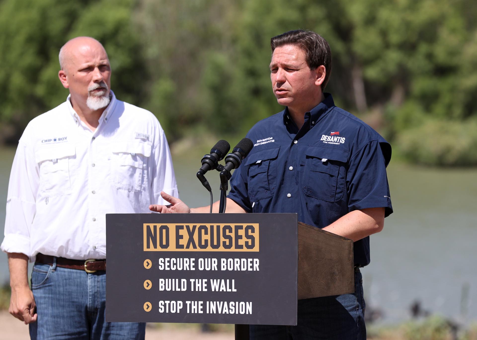 DeSantis presenta su plan para «detener la invasión» desde México
