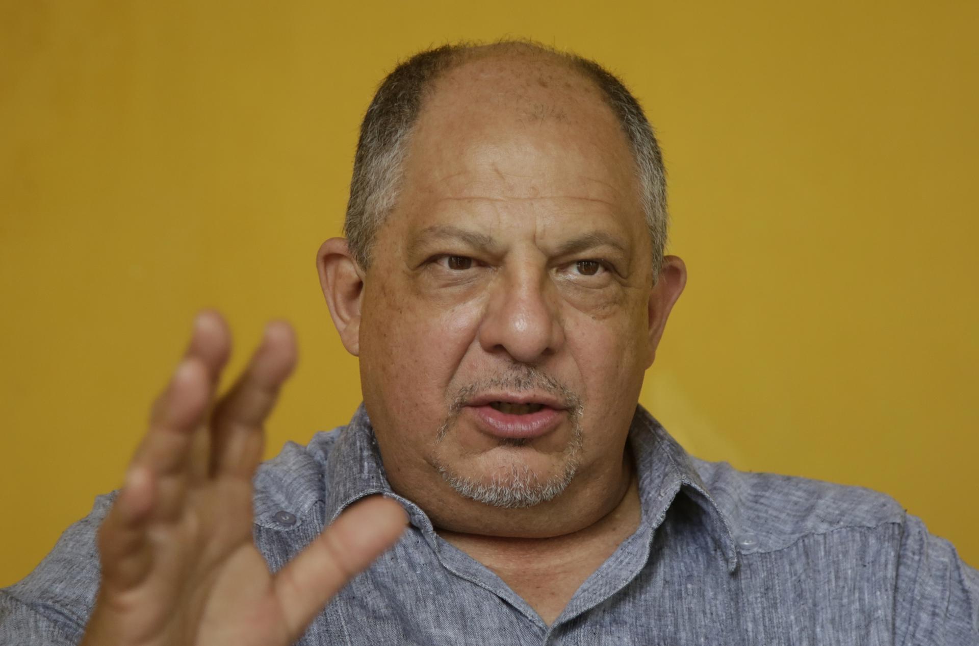 La Fiscalía de Costa Rica acusa a expresidente Luis Guillermo Solís por corrupción