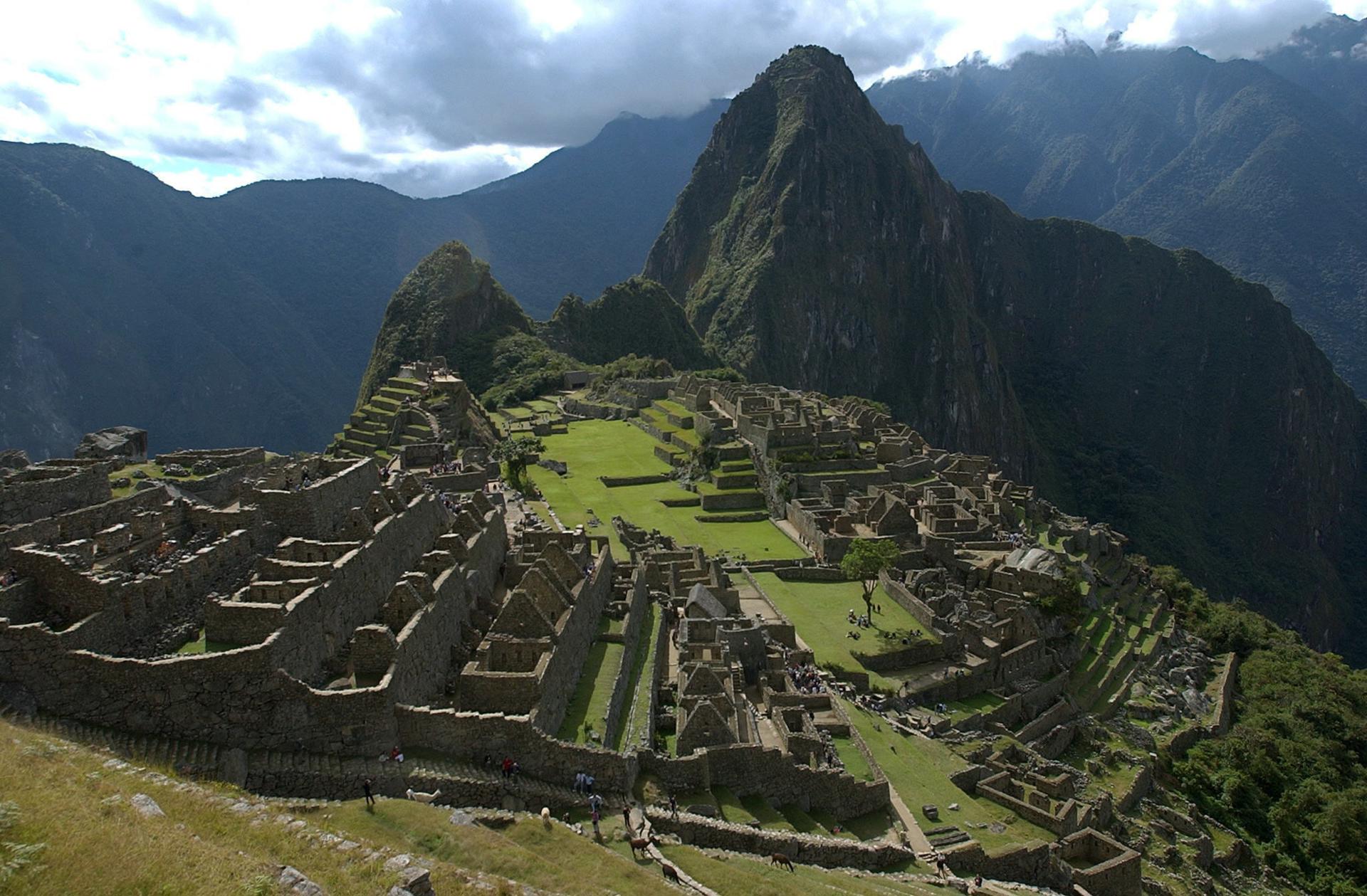 Denuncian la pérdida de la placa «maravilla del mundo»en Machu Picchu