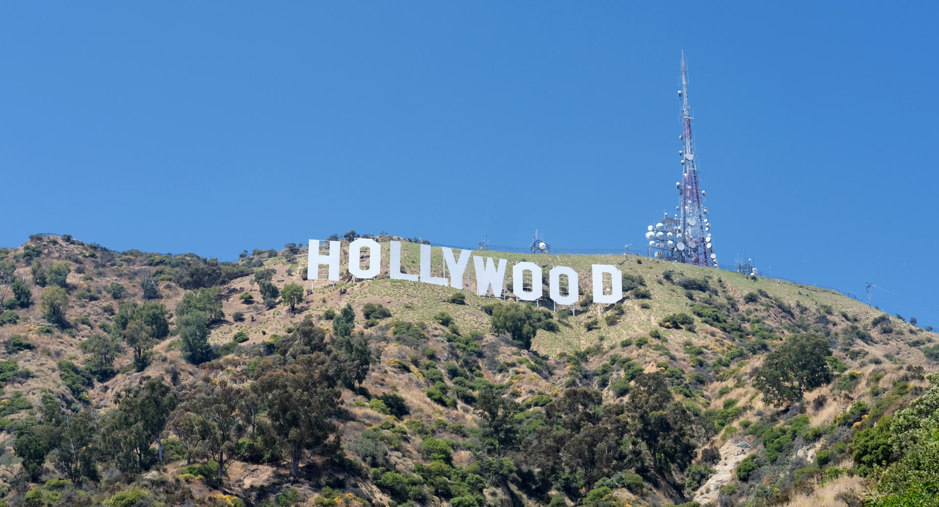 El famoso letrero de Hollywood cumple 100 años como símbolo de una ciudad y una industria
