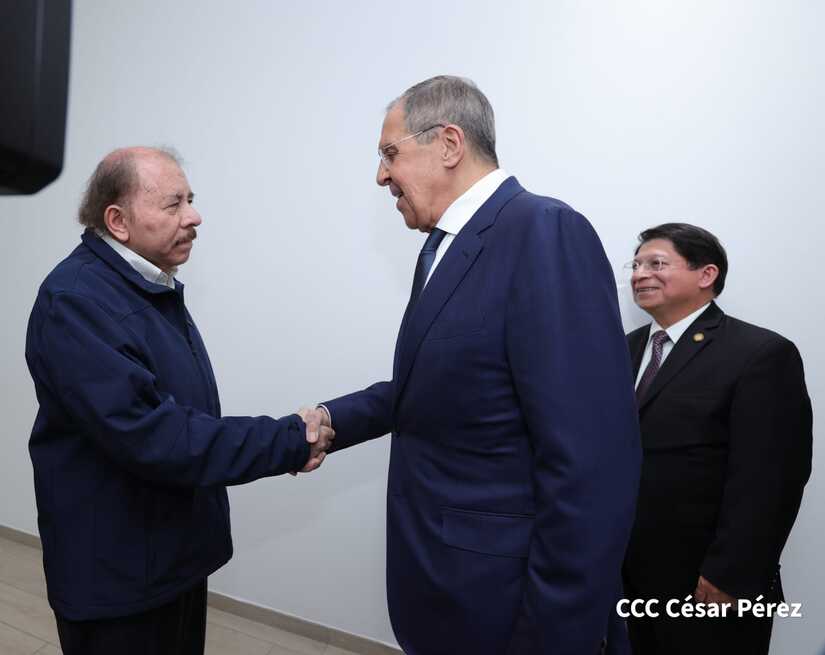 El canciller ruso revela «estrecho contacto» con Moncada en la Cumbre UE-Celac y agradece por su apoyo «abnegado»