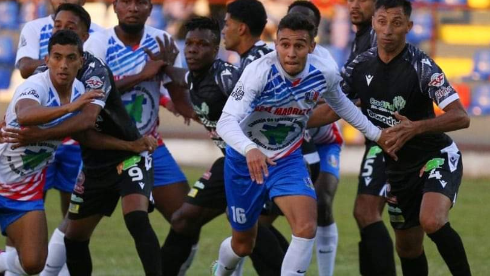 Malestar por abandono a un futbolista del Madriz que sufrió una doble fractura en un partido y «quedó a merced de la caridad»