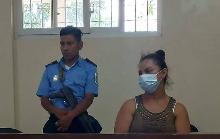 Rebajan 5 años de prisión a mujer que mató a su compañero de trabajo