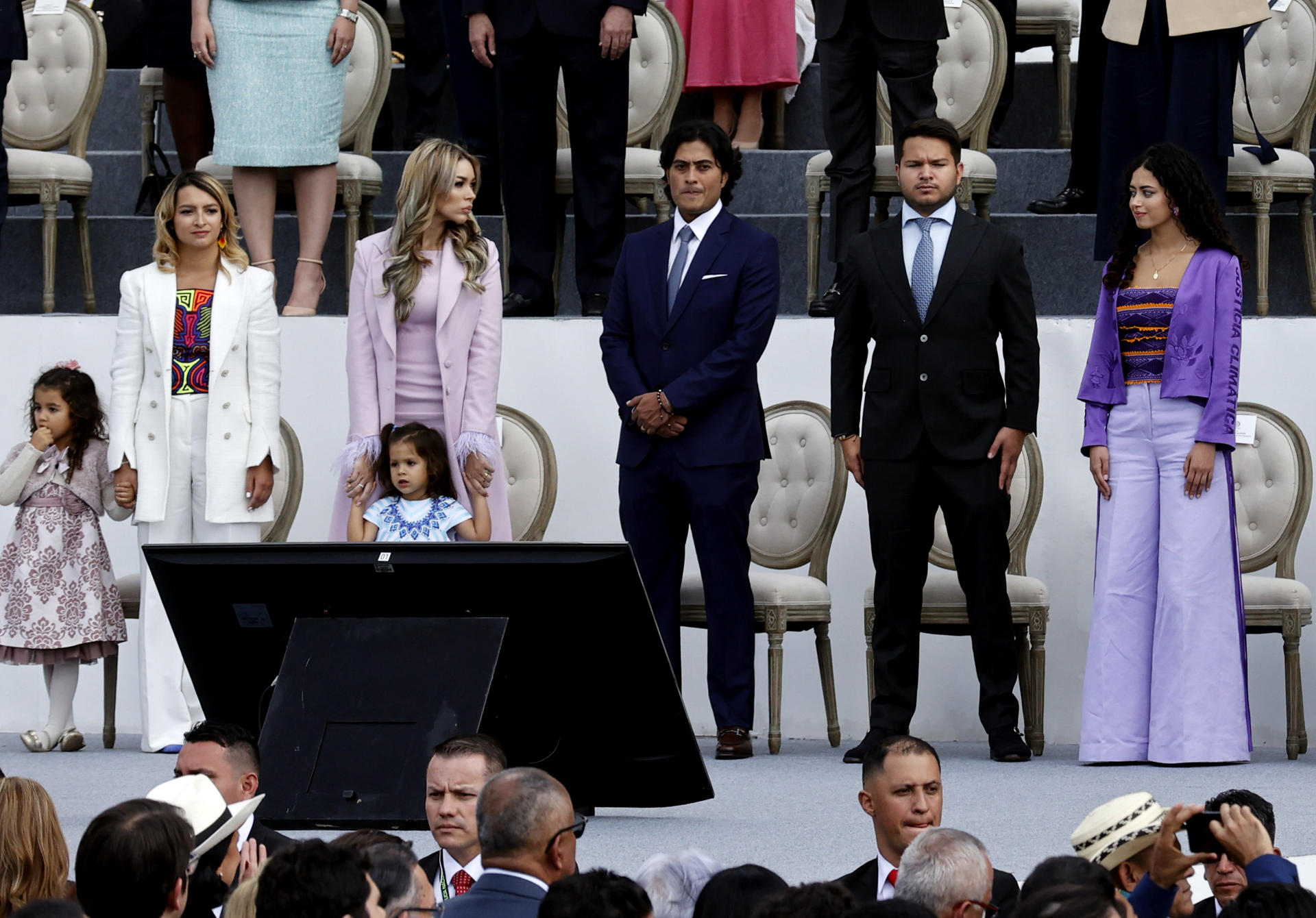 Juez formaliza captura de hijo de Petro y su exesposa, investigados por lavado de dinero