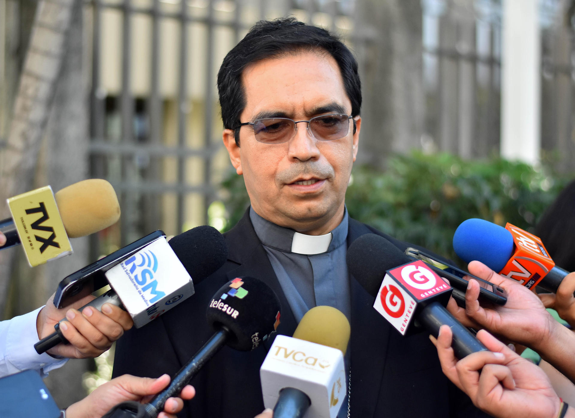 La Iglesia salvadoreña aboga para que los inocentes «salgan pronto» en juicios colectivos