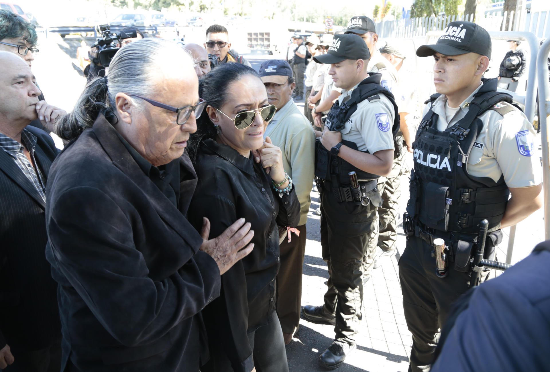Familiares de candidato asesinado en Ecuador reclaman demora en la entrega de su cadáver