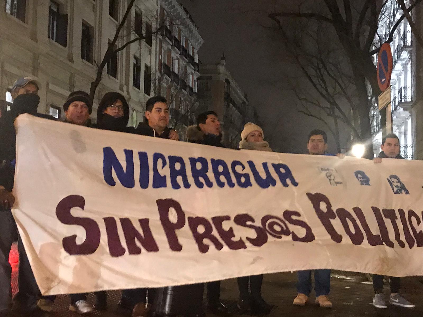 «Asesino, asesino», gritan a Laureano Ortega en Madrid