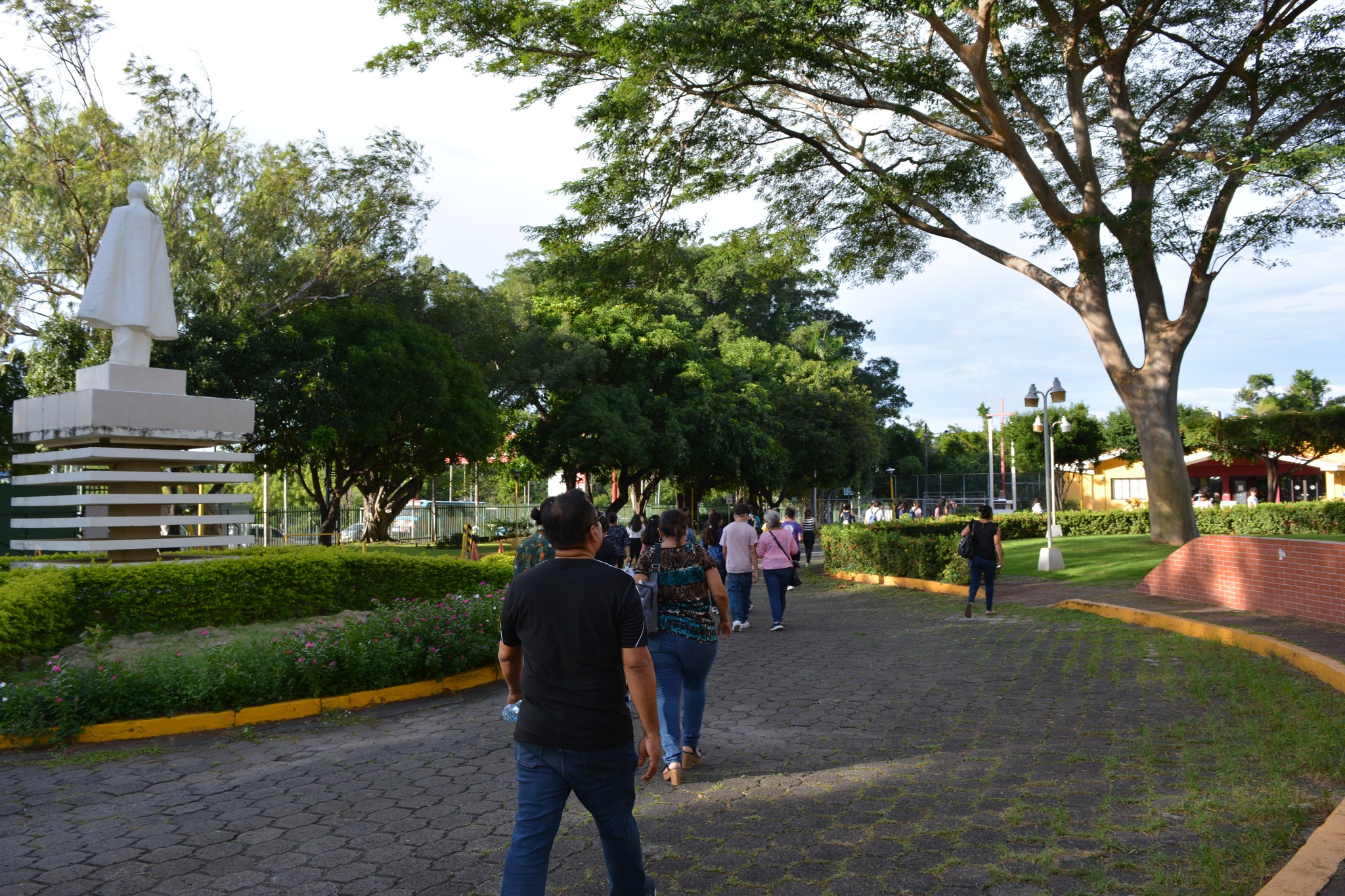 La UCA ordena a sus trabajadores evacuar las instalaciones ante posible operativo policial