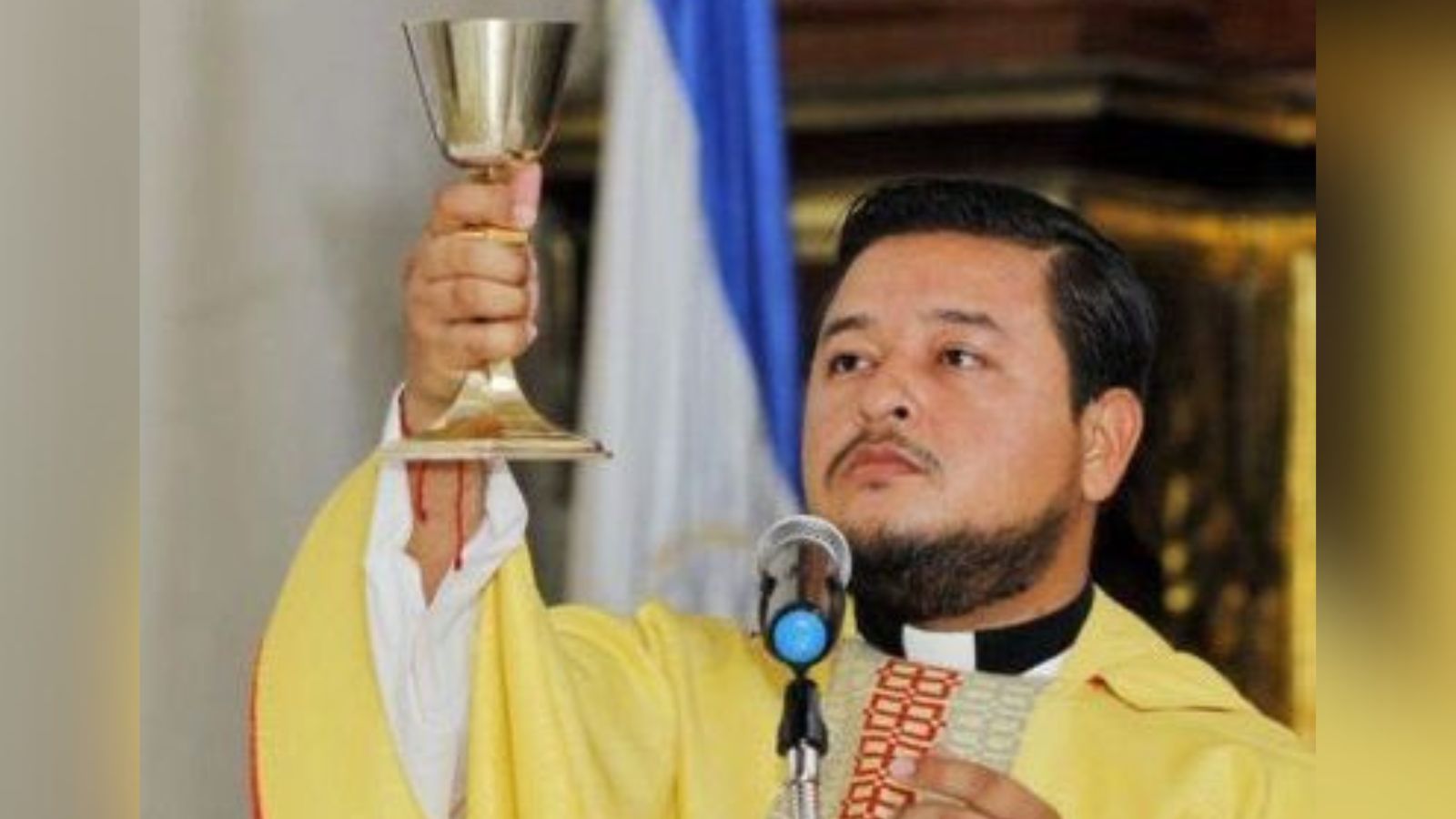 Niegan la entrada a Nicaragua a un sacerdote de León que viajó desde Italia para asistir al funeral de su hermano