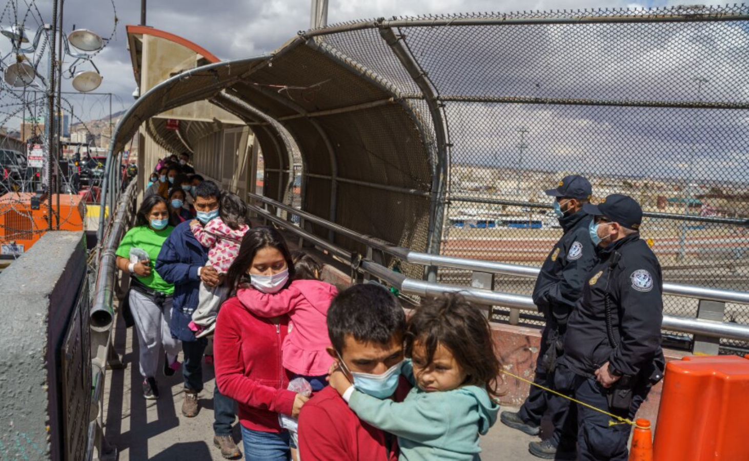 Crónica | Solicitantes de asilo encaran dura lucha para conseguir dónde vivir en Estados Unidos