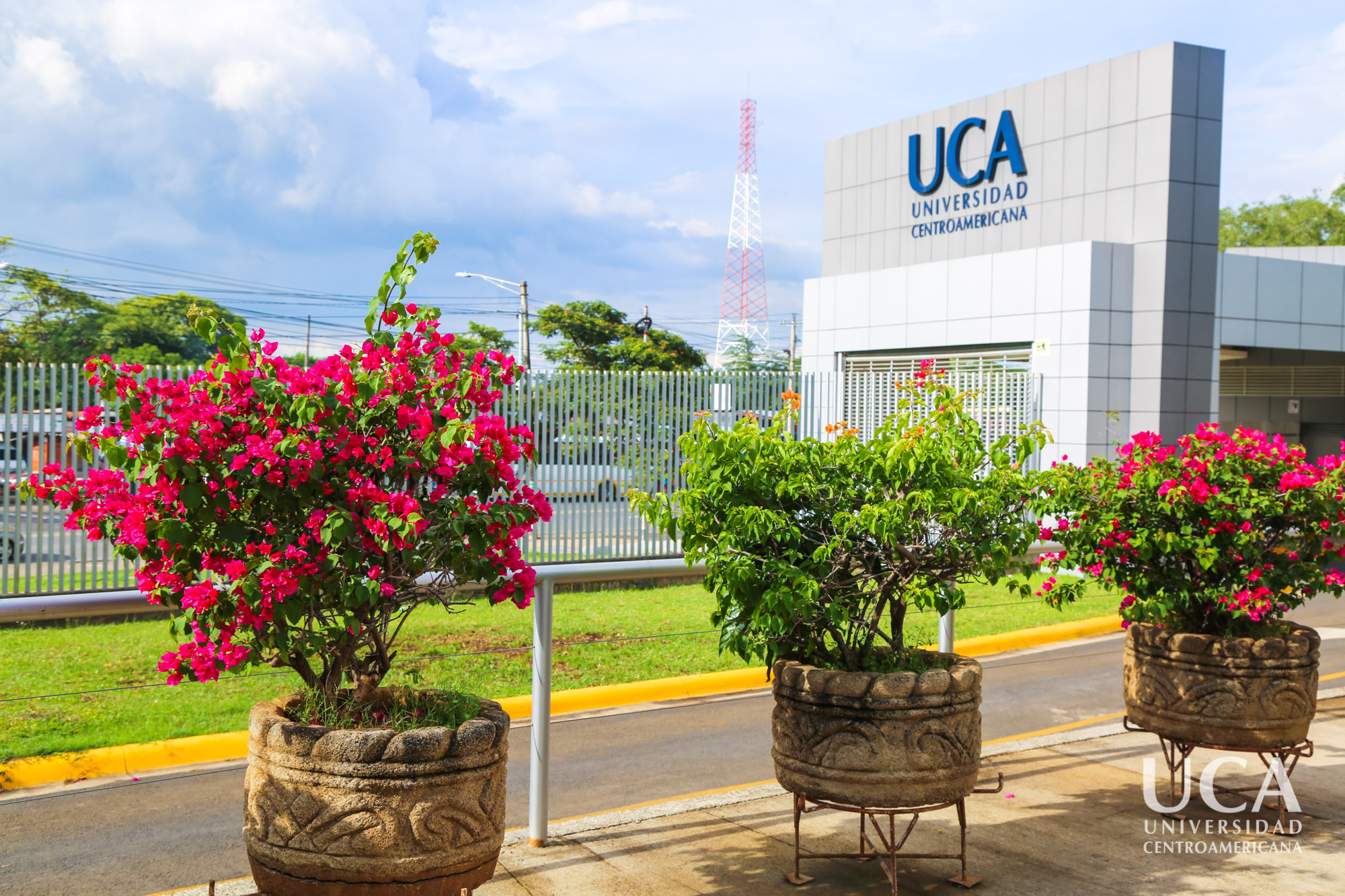 La dictadura deroga decreto que autorizaba la personería jurídica de la UCA