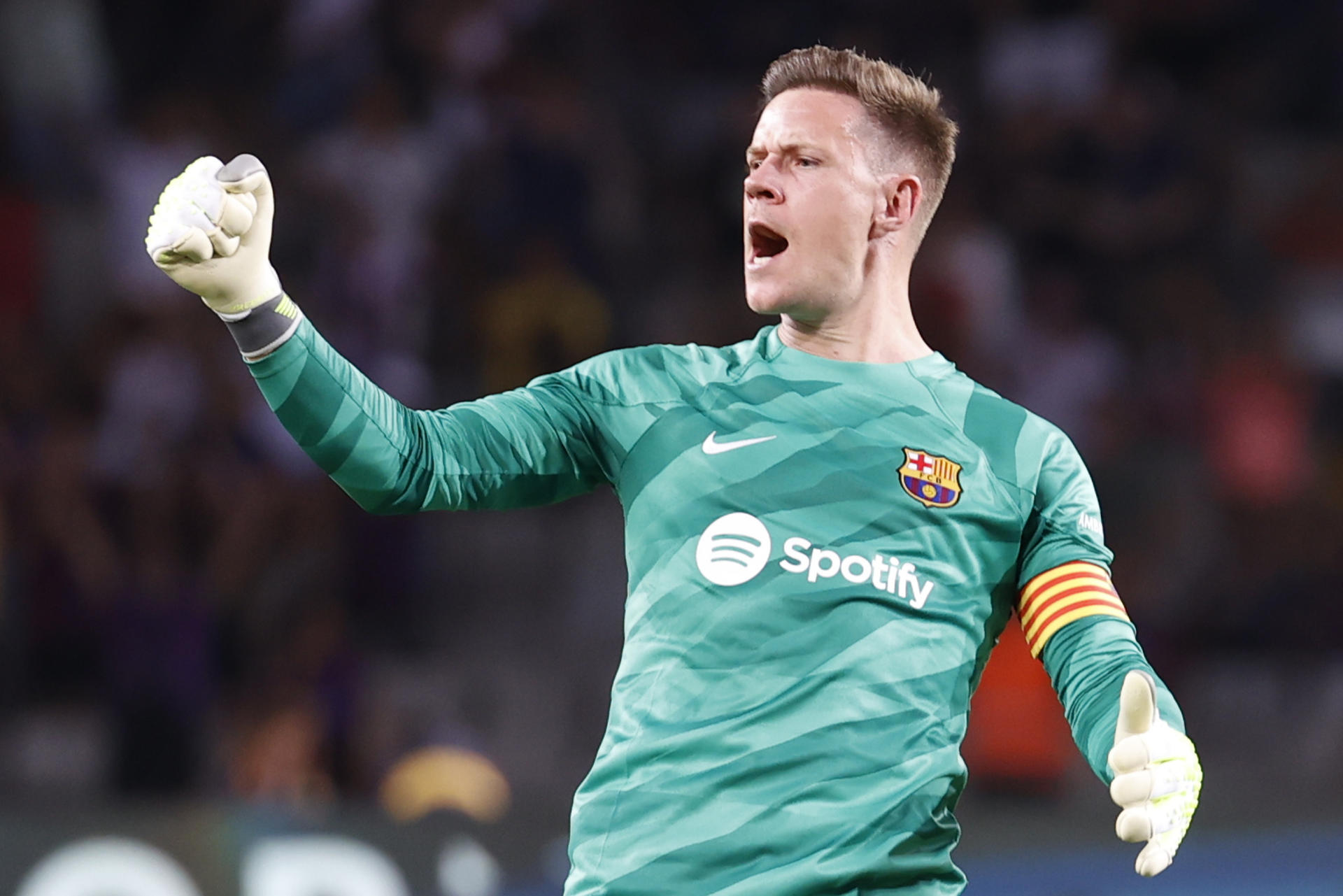 Ter Stegen renueva con el Barcelona hasta junio de 2028