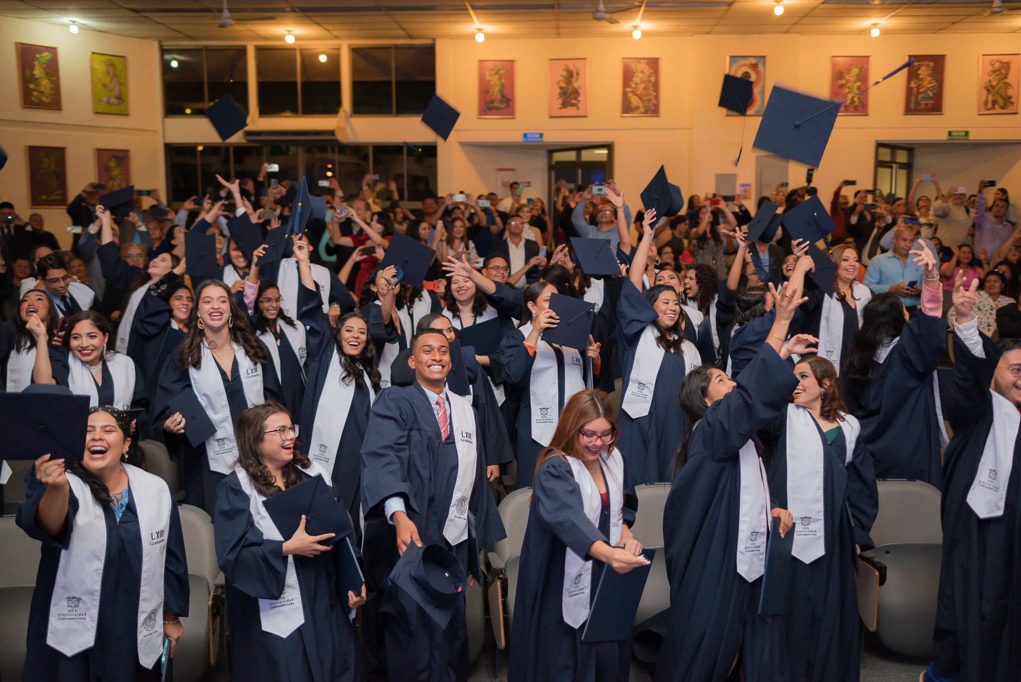Los títulos de estudiantes de la UCA que no habían sido solicitados llevarán el nombre de la Casimiro Sotelo 