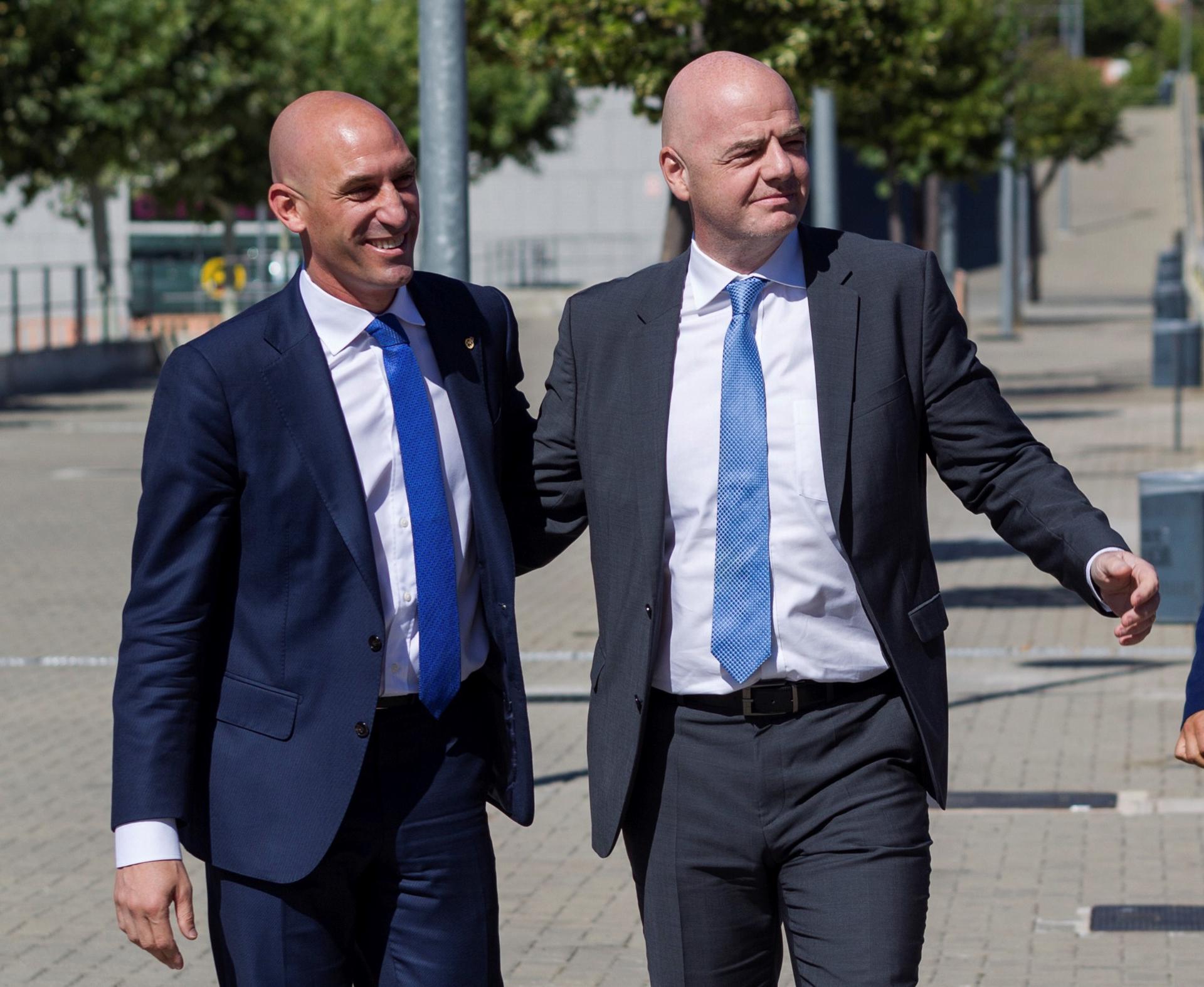 La Comisión Disciplinaria de FIFA suspende con carácter provisional a Rubiales