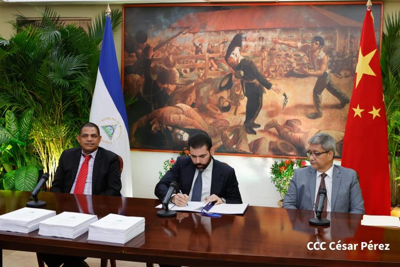 Ortega otorga «plenos poderes» a su hijo Laureano Ortega para firmar TLC con China