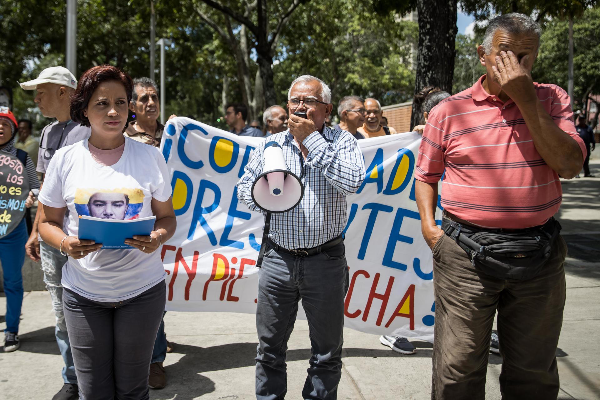 El canje de «presos políticos», una propuesta «desesperada» en Venezuela