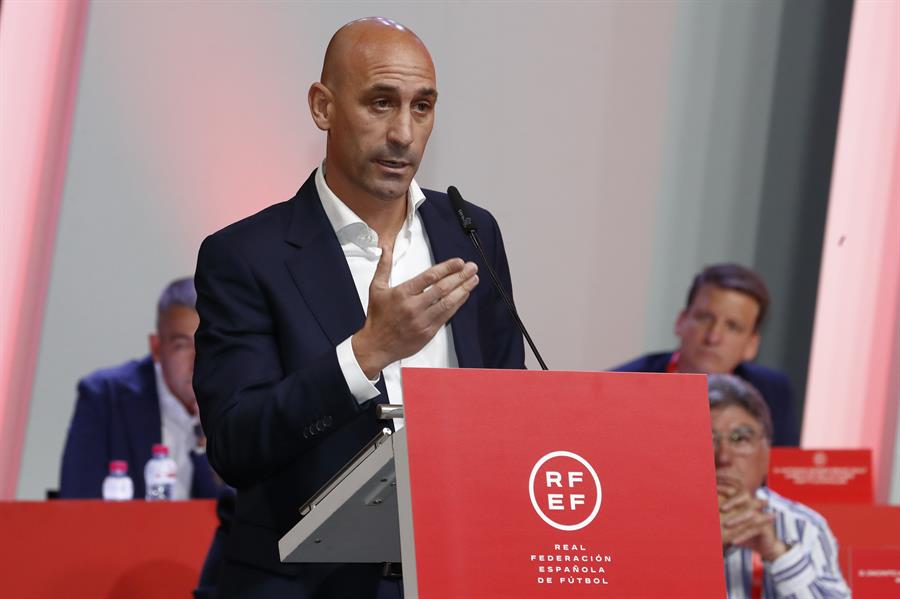 Abren expediente disciplinario a Rubiales por dos faltas graves, no muy graves