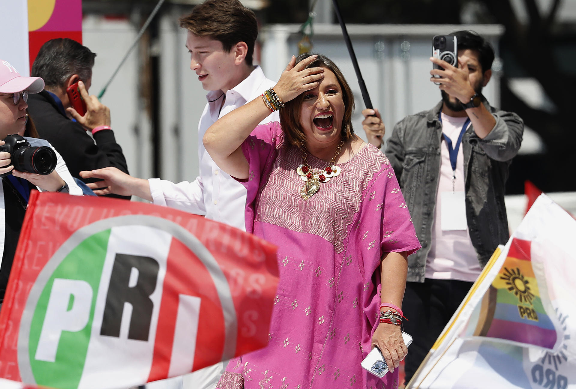 La senadora Xóchilt Gálvez es nombrada como candidata de la oposición en las elecciones mexicanas