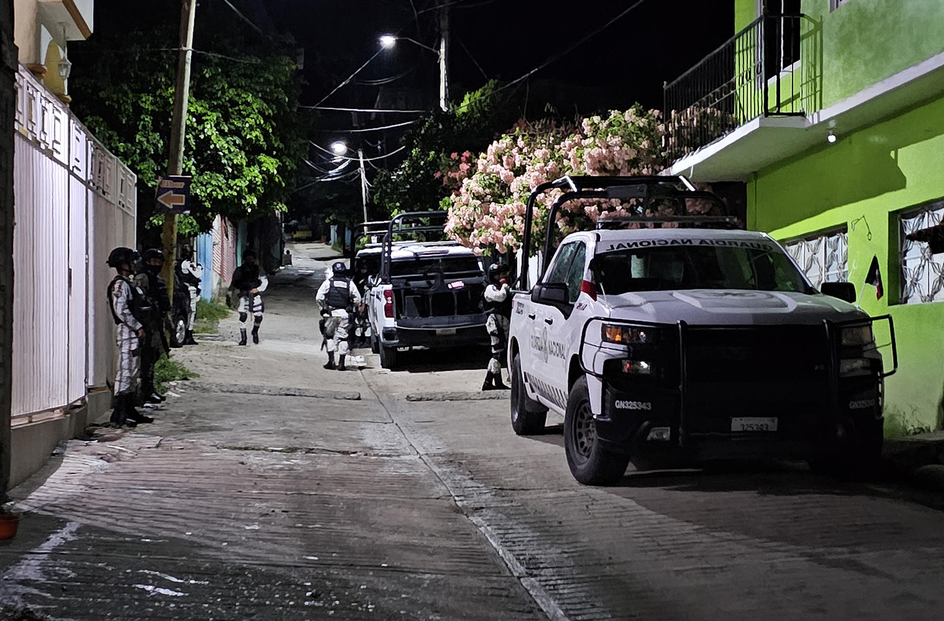 Grupo armado mata a director de Policía local y otros tres agentes en México