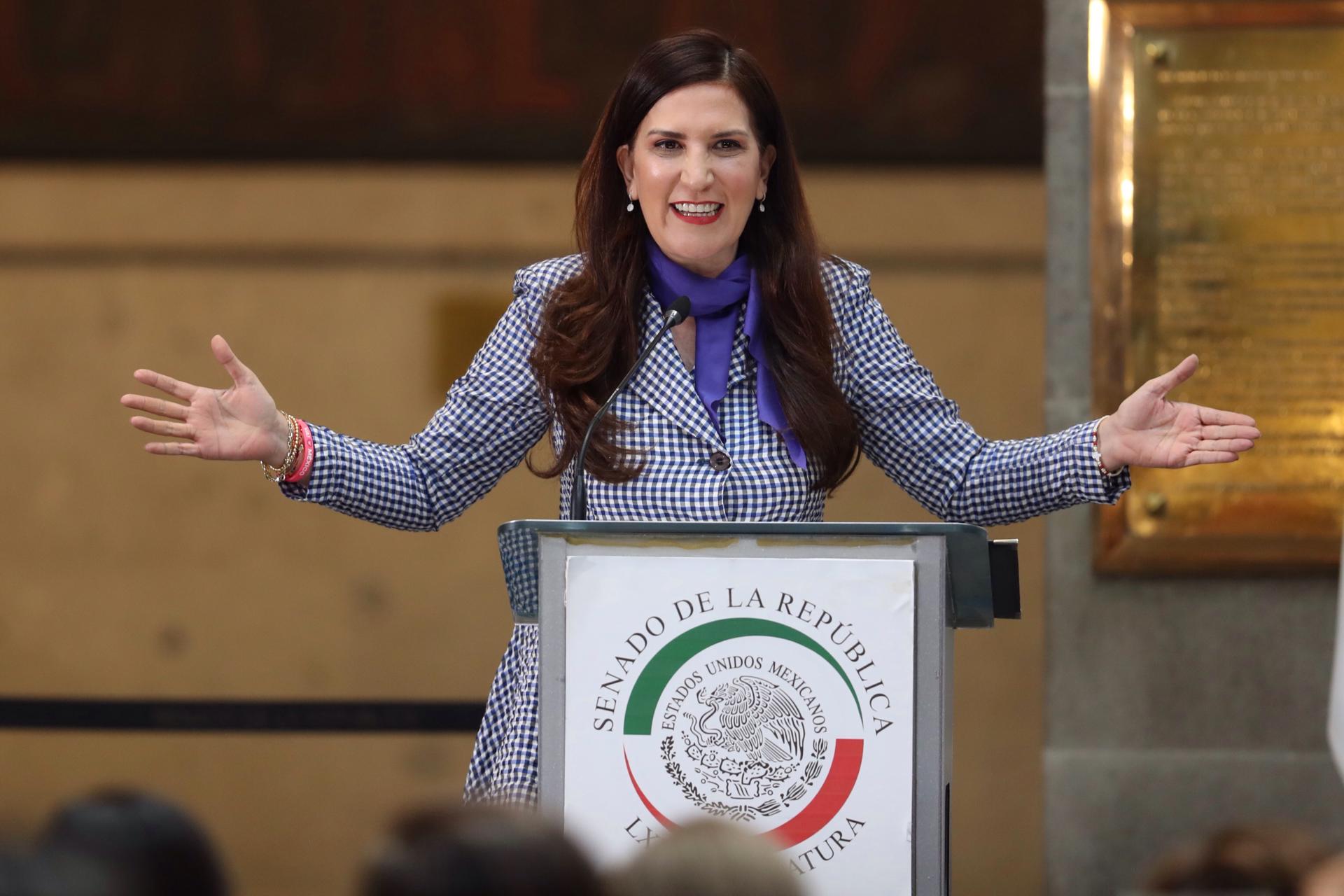 Feministas consideran «esperanzadora» la posibilidad de una mujer presidenta de México