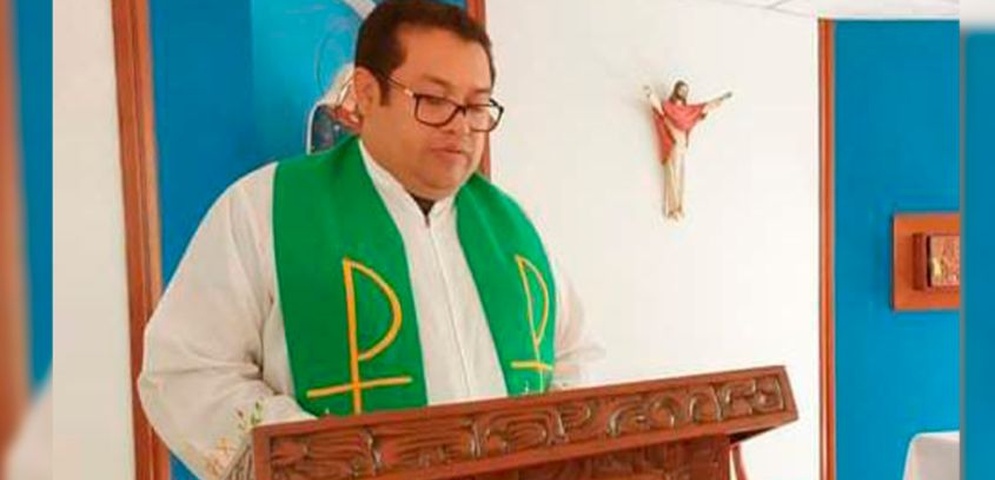 Dictadura destierra al rector y director del colegio Calasanz de Managua