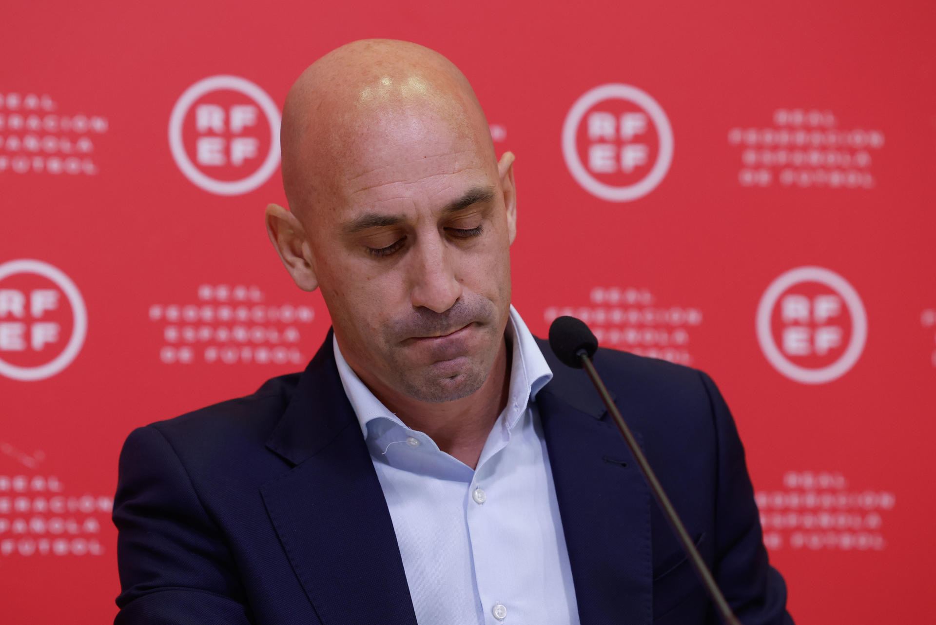 Admiten la querella contra Rubiales por el beso a Jenni Hermoso