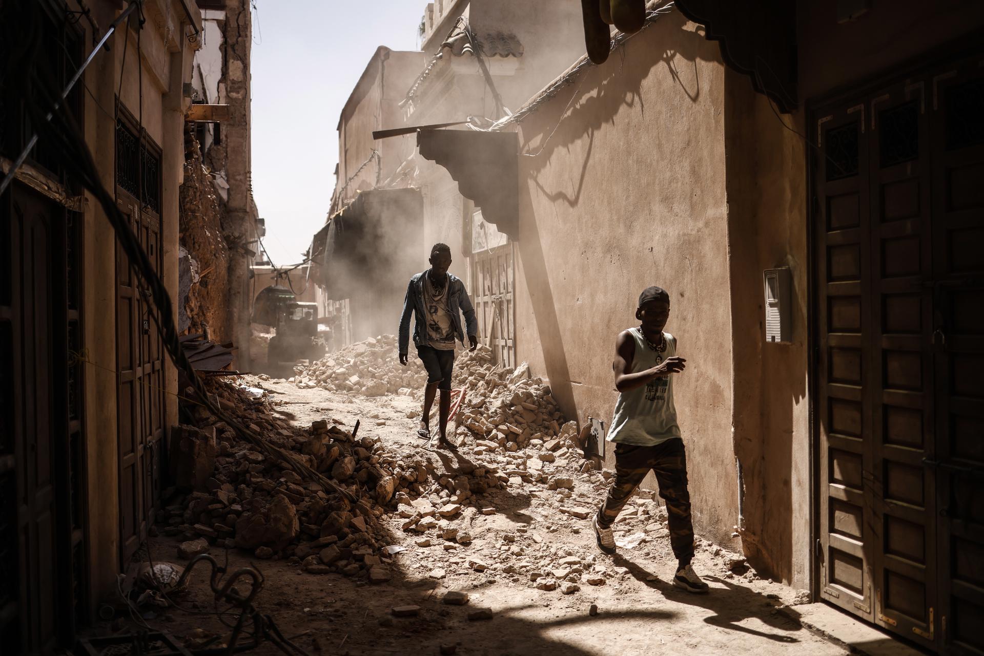 Nuevo balance de muertos por el terremoto: 2.681, de los que 2.530 fallecieron sepultados