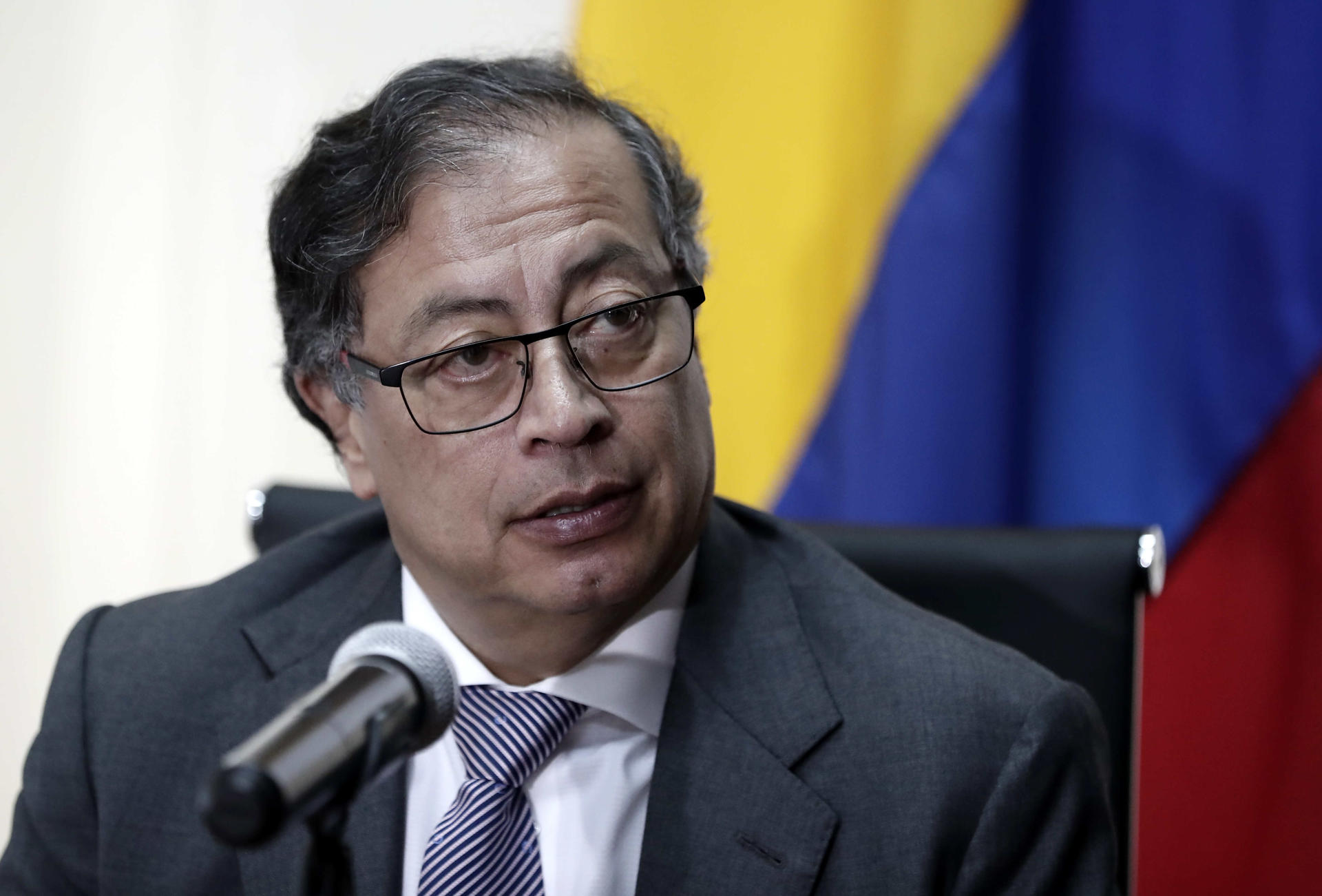 Petro confunde a la hija de Salvador Allende con la escritora Isabel Allende