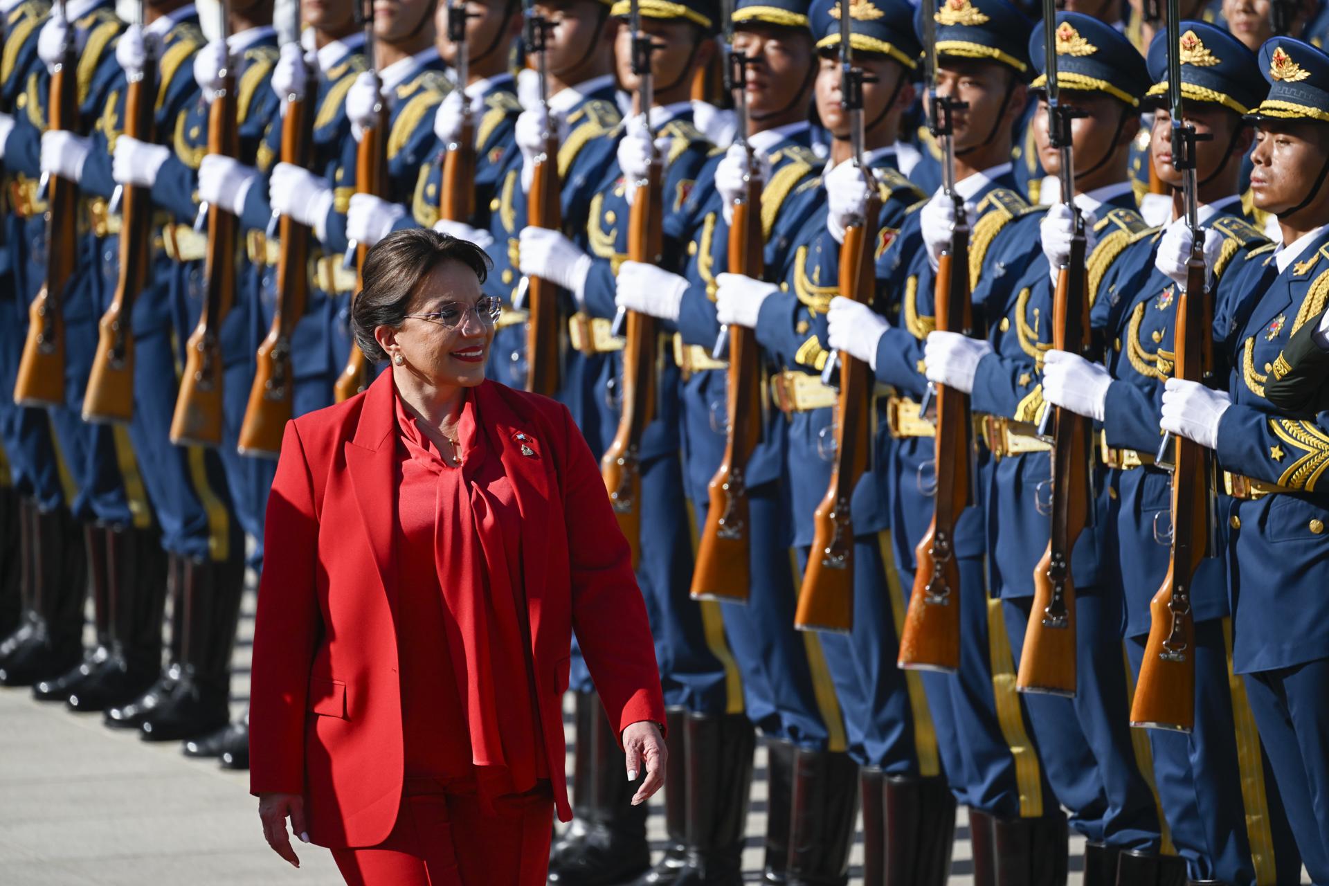 Critican a la presidenta de Honduras por denunciar falso “bloqueo” contra Nicaragua y defender a la dictadura