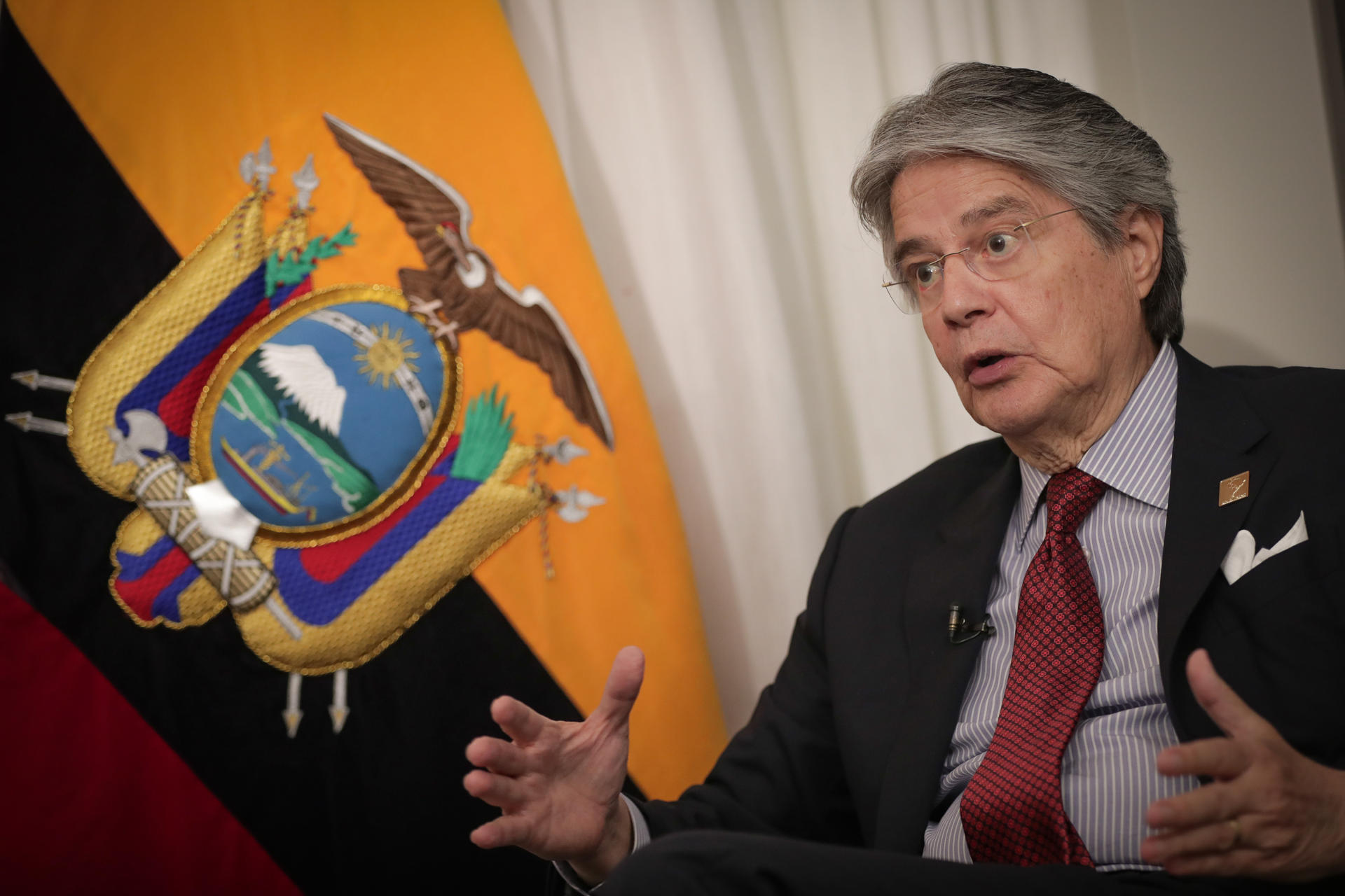 Presidente de Ecuador pide enfrentar el narcotráfico «con decisión» en Latinoamérica