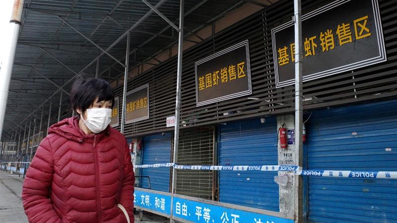 Muertes por coronavirus en China superan el medio centenar por día