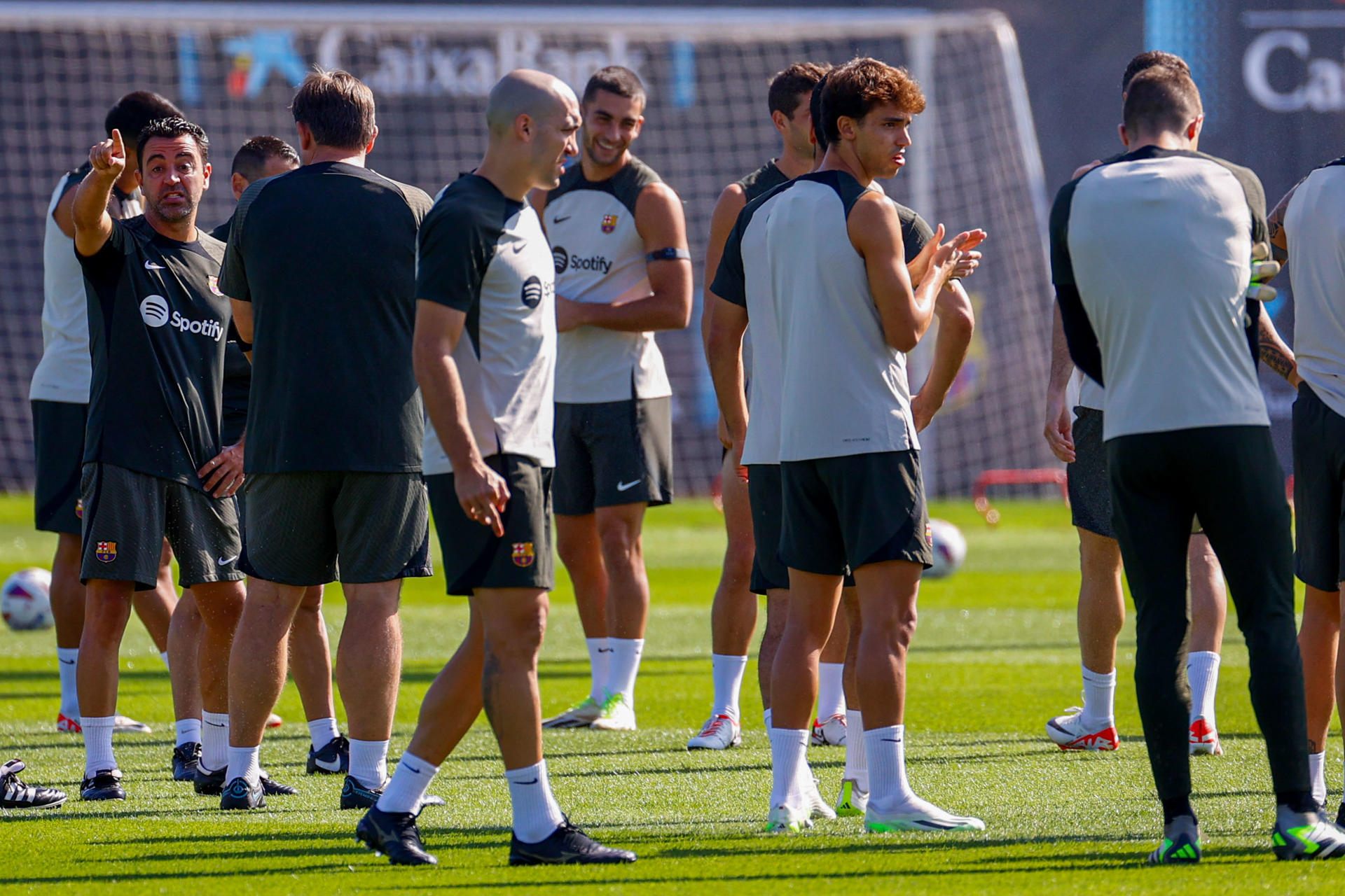 El Barcelona, a redimirse ante un Sevilla que alza el vuelo