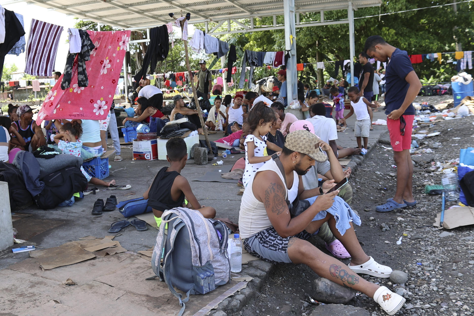 Costa Rica declara emergencia nacional ante una avalancha migratoria