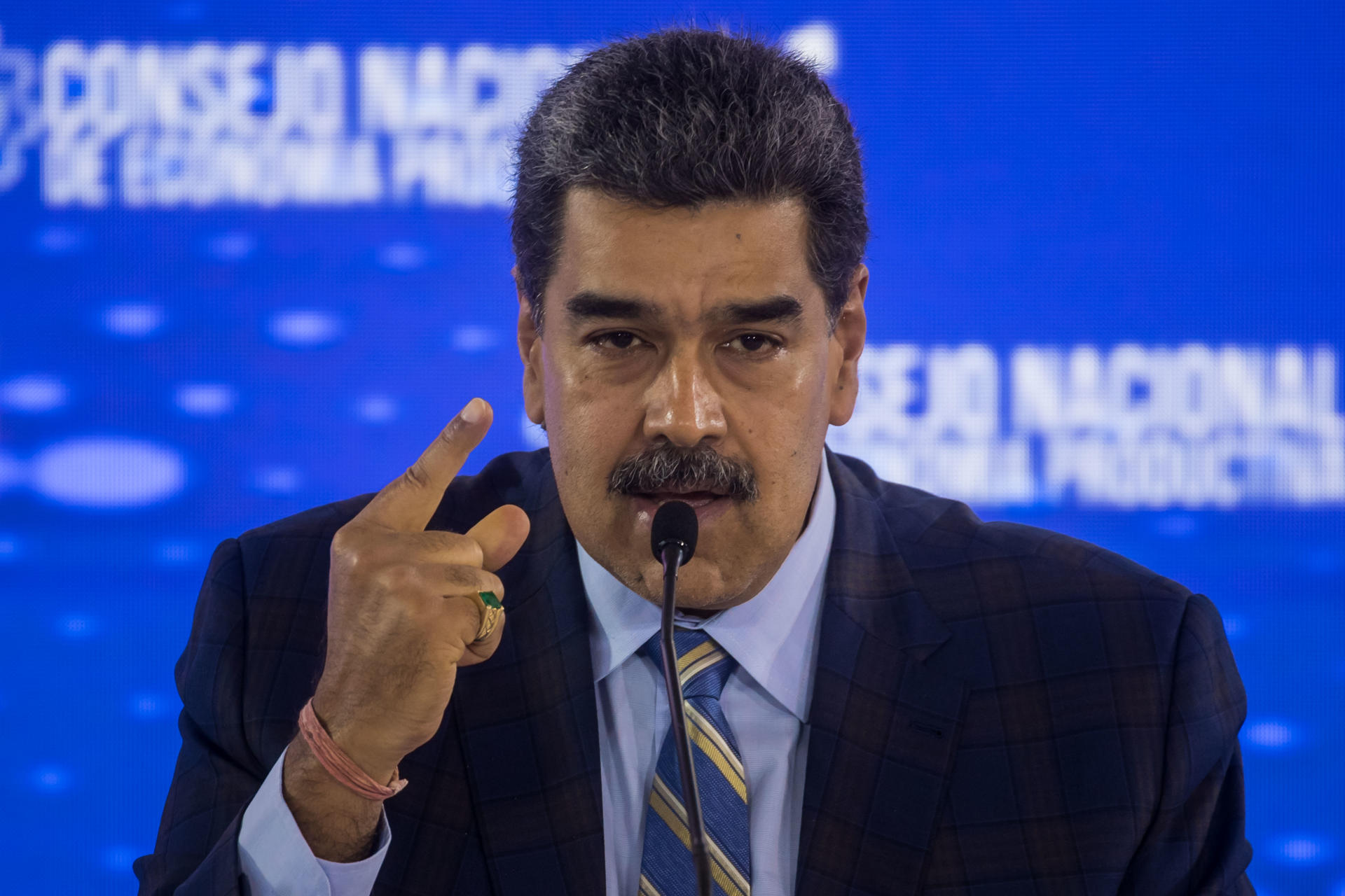 Maduro y la oposición venezolana reanudan la mesa de diálogo a las puertas de las elecciones generales de 2024