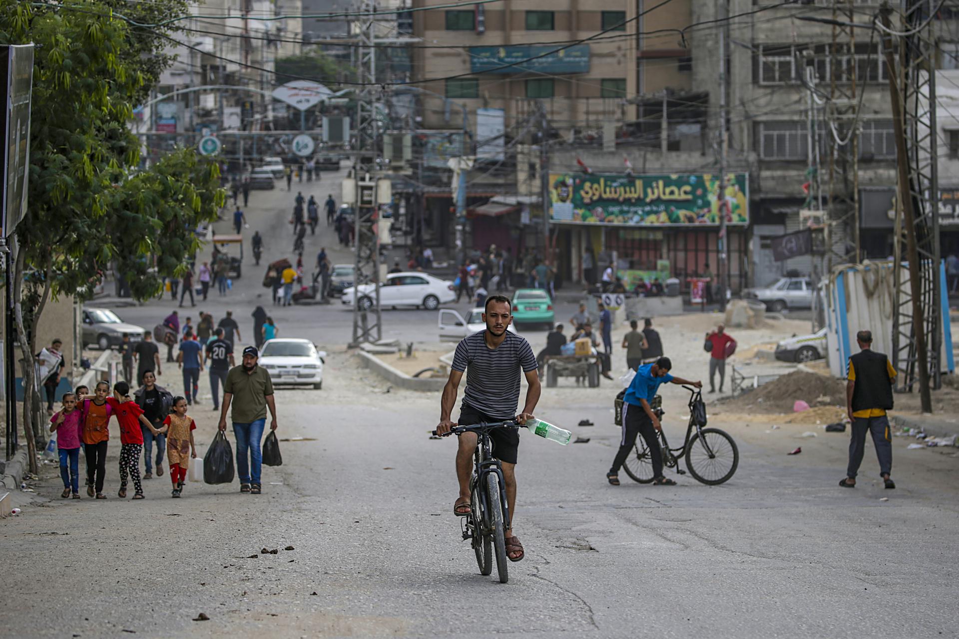 El número de desplazados en Gaza ya llega al millón de personas