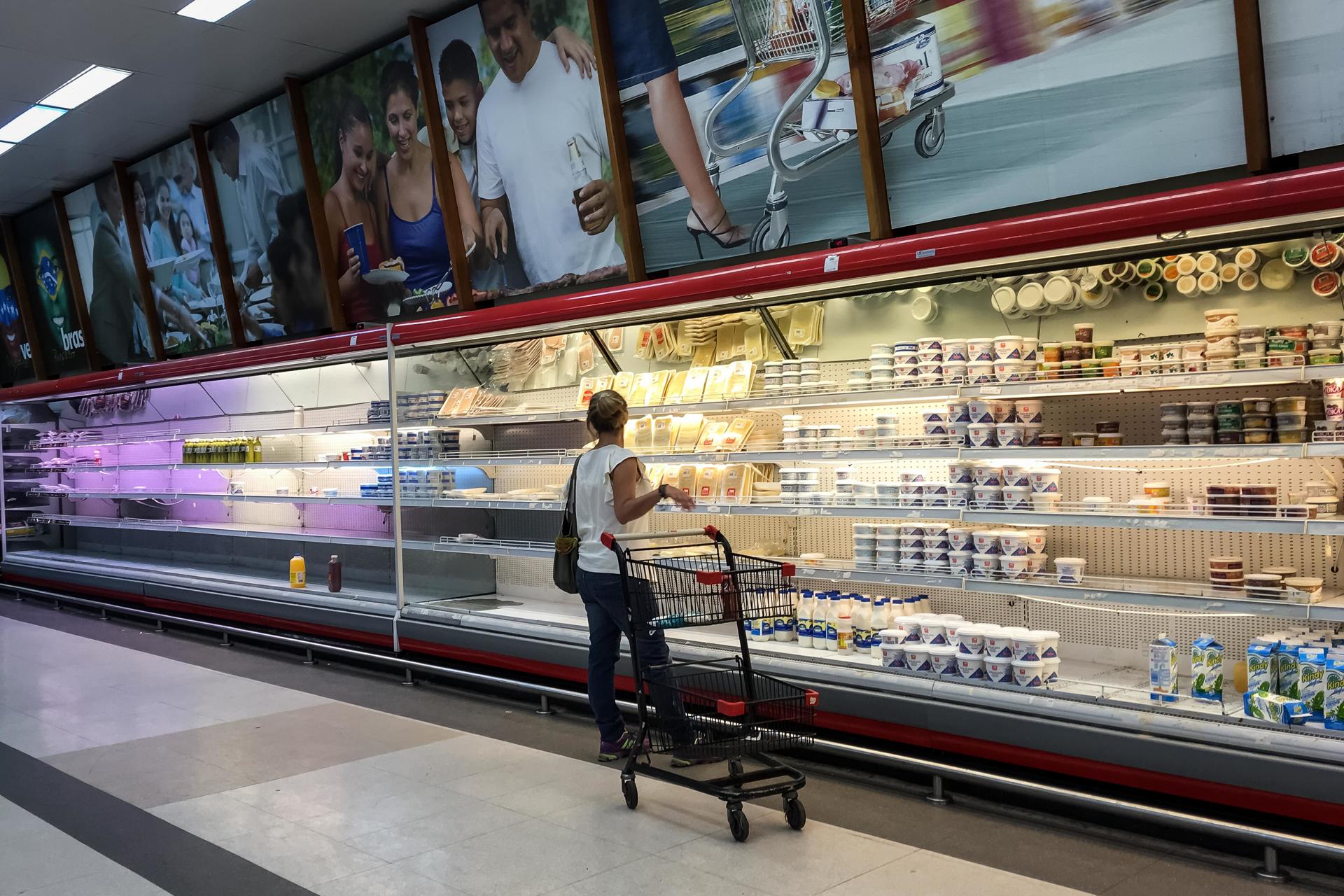 Los venezolanos requieren 133 salarios mínimos para costear la canasta básica