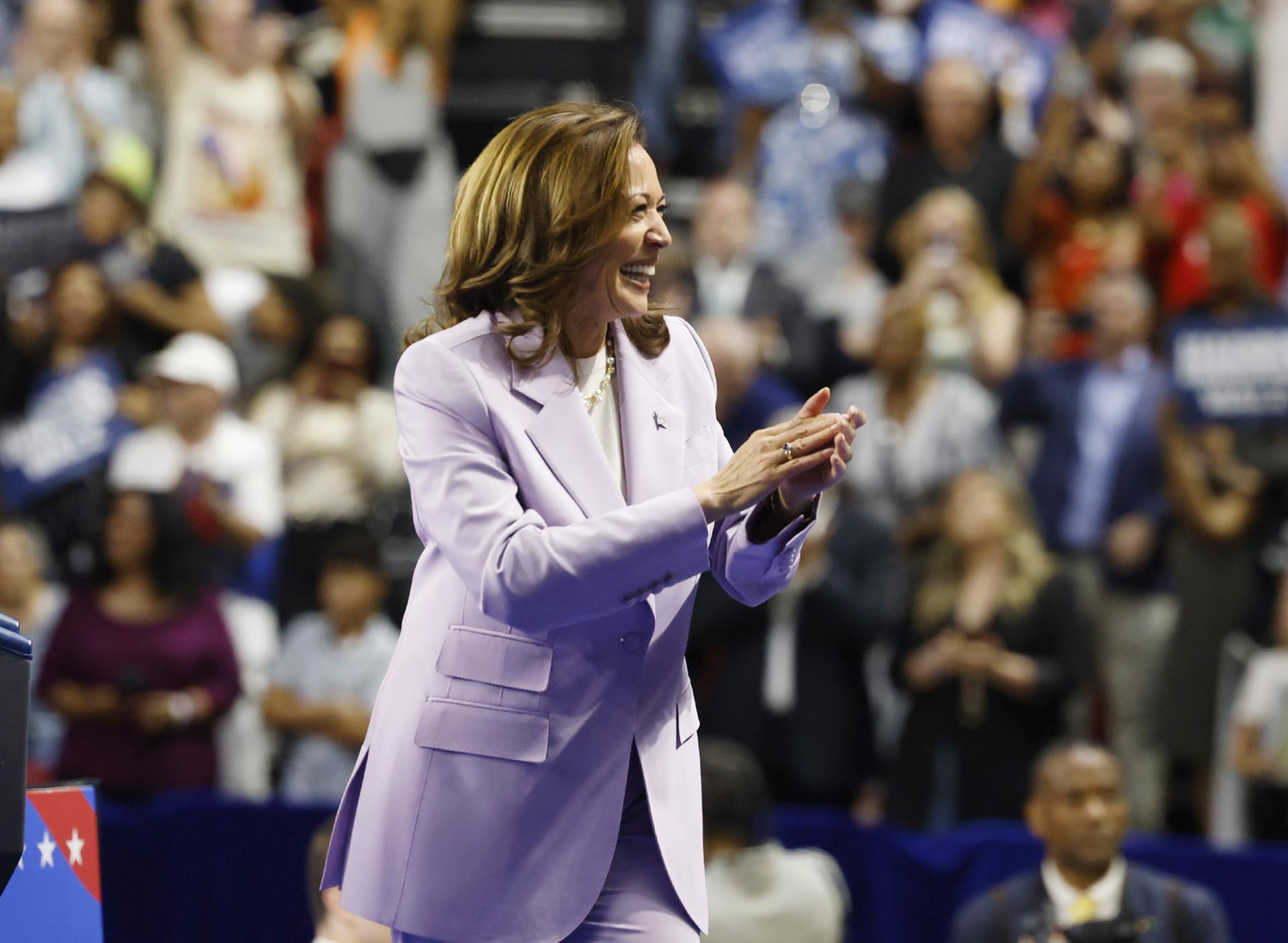 Kamala Harris es portada de Time y la revista destaca que es «su momento»