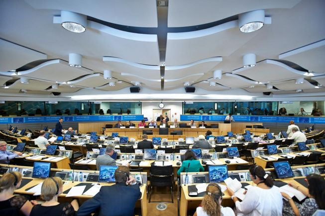 Unión Europea condena represión a la prensa y el uso de leyes antiterroristas