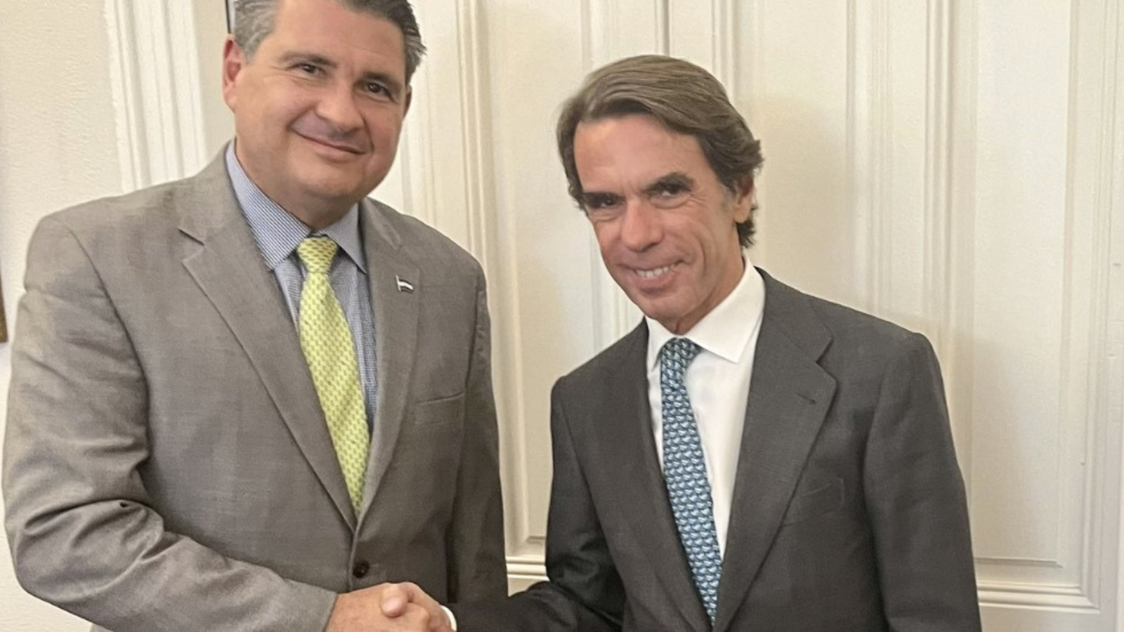 Juan Sebastián Chamorro expone a expresidente español la crisis que vive Nicaragua