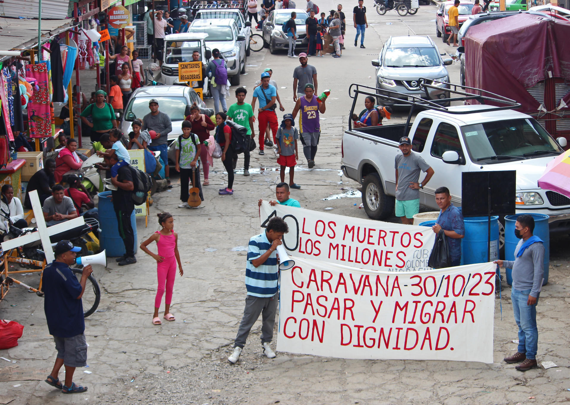 Migrantes protestan en la frontera sur de México en vísperas de la cumbre migratoria