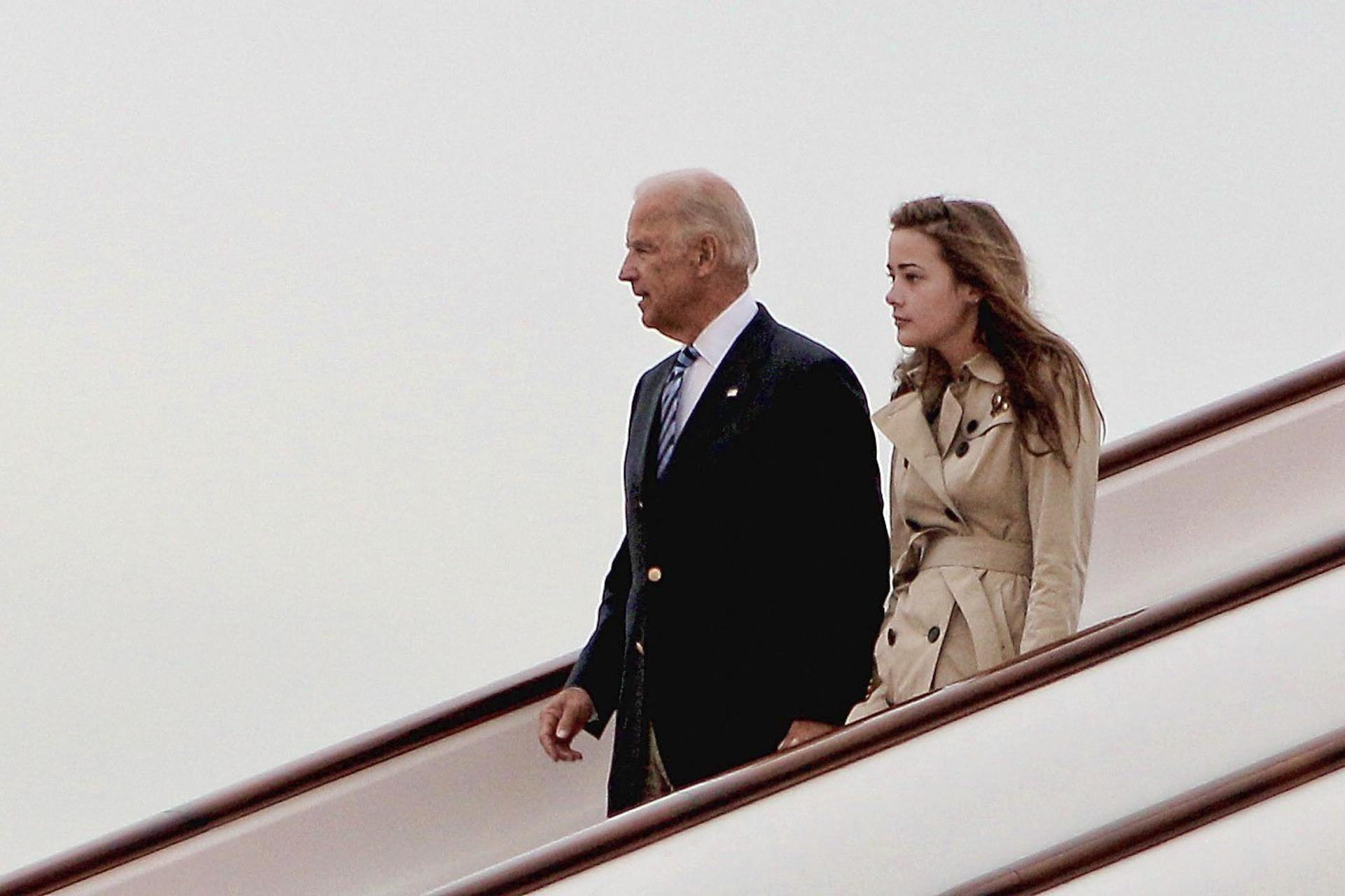 El Servicio Secreto confirma un ataque al coche oficial de la nieta del presidente Biden