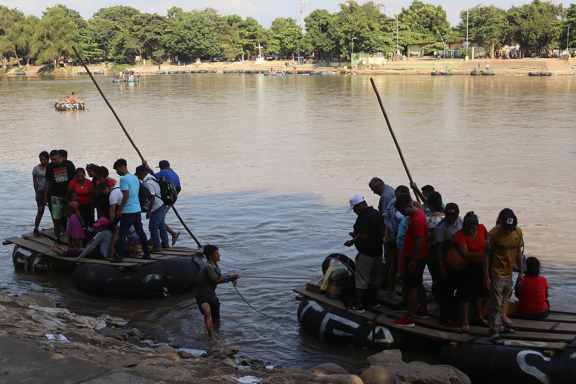 Al menos 40.000 migrantes cruzaron la frontera sur de México entre agosto y octubre, Estados Unidos prevé una gran oleada en diciembre