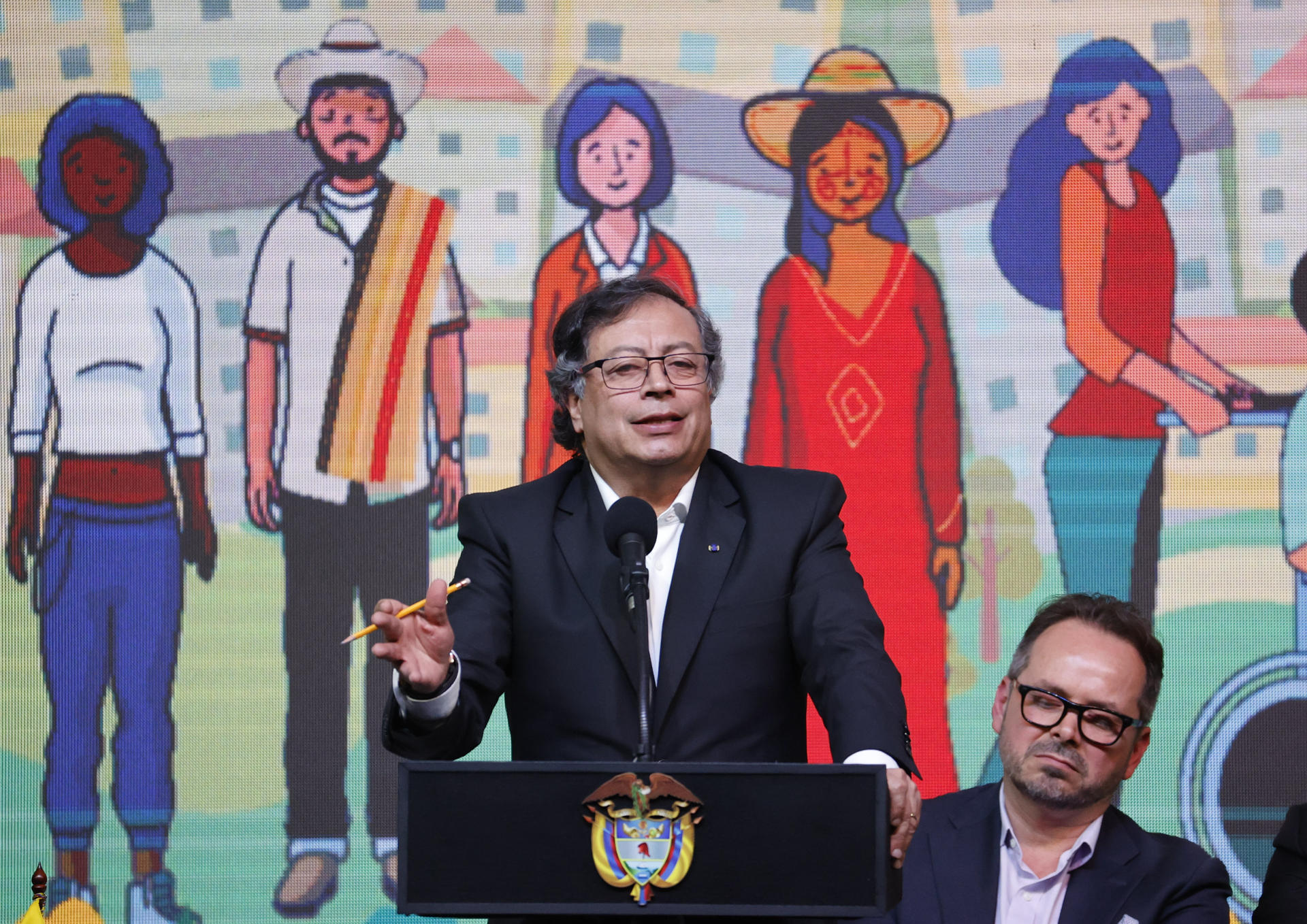 Petro: Guatemala vive una crisis de su democracia por el «narcotráfico y la corrupción»